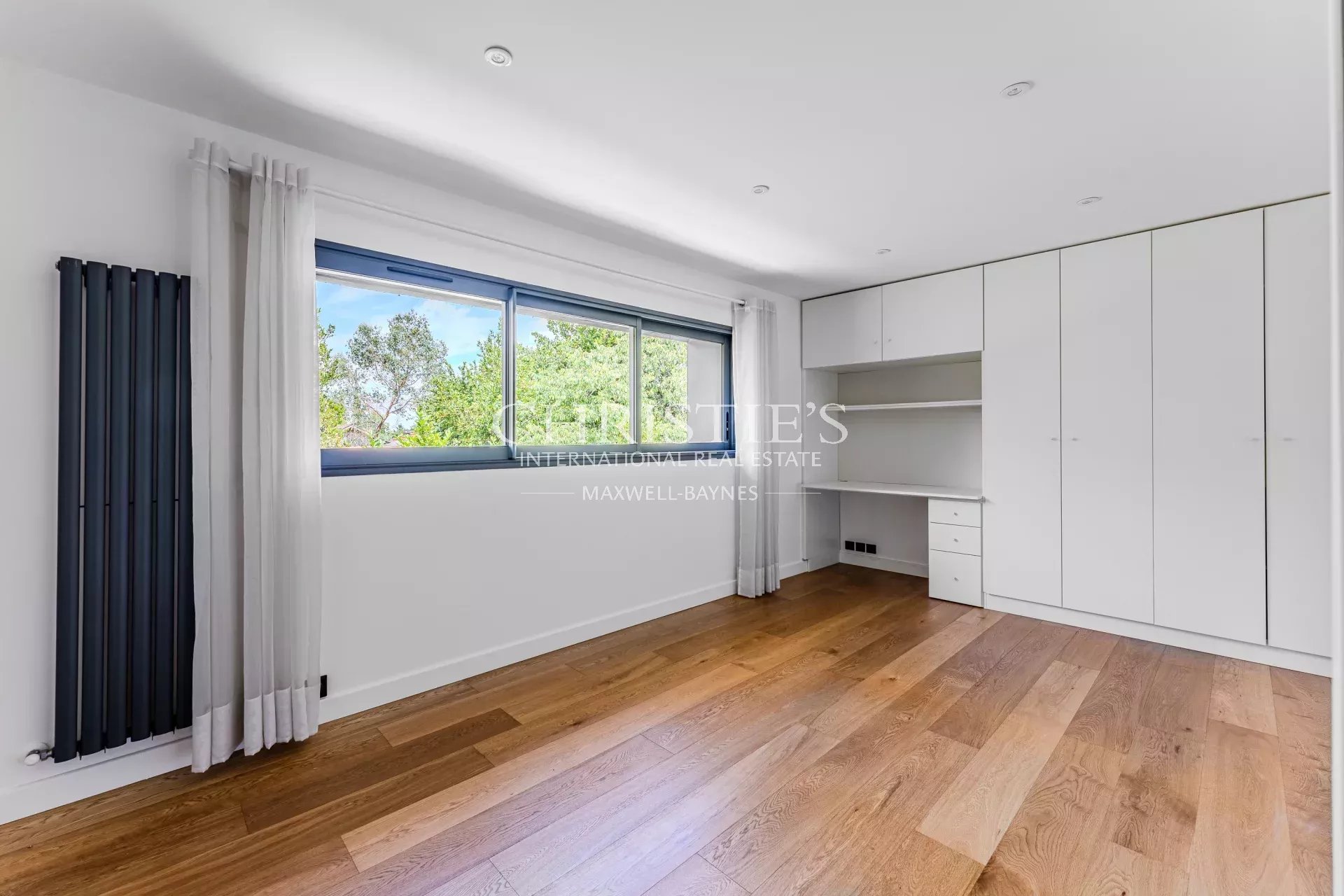 5 Bedroom Villa/Townhouse's Image 11