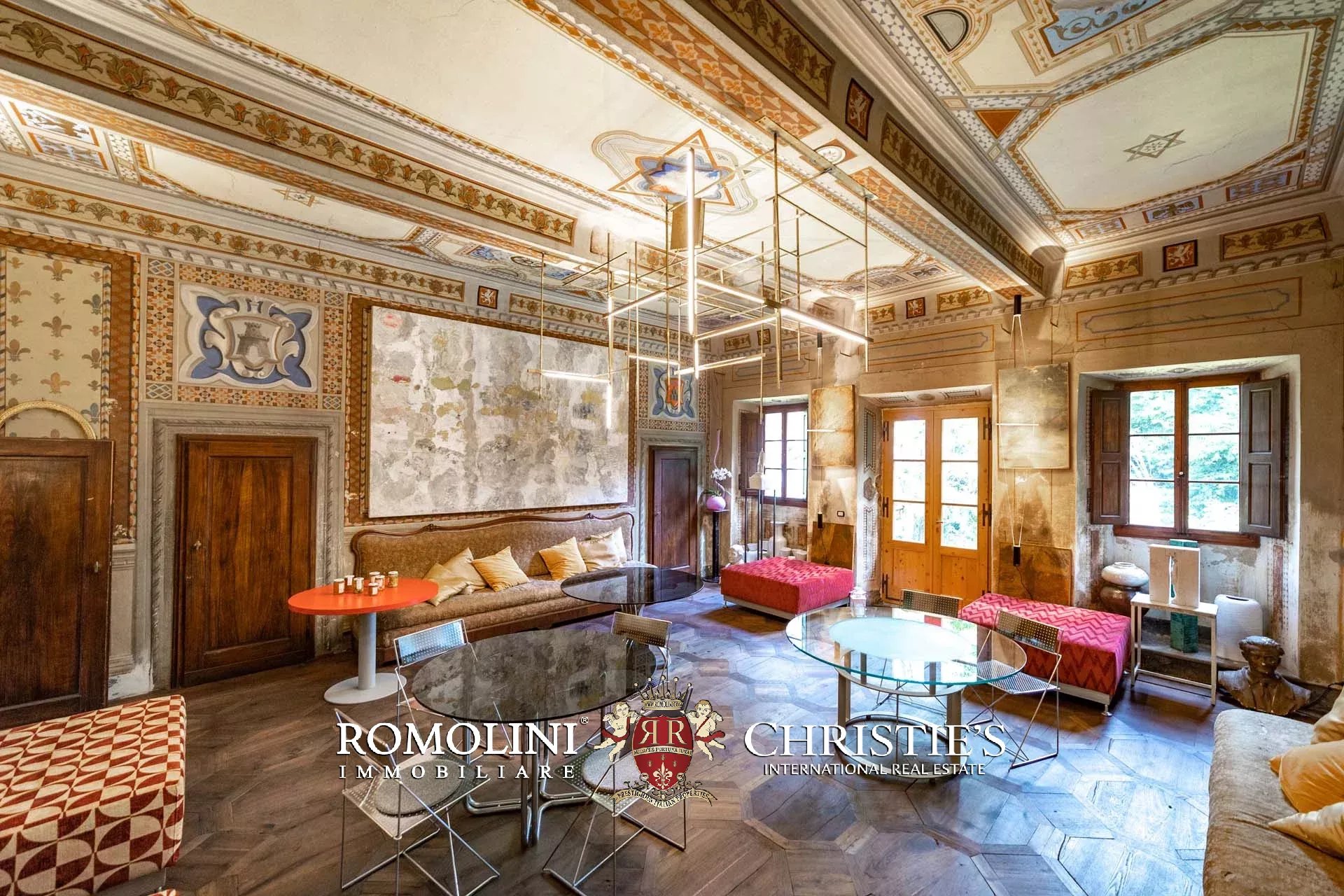 11 Bedroom Villa/Townhouse's Image 21