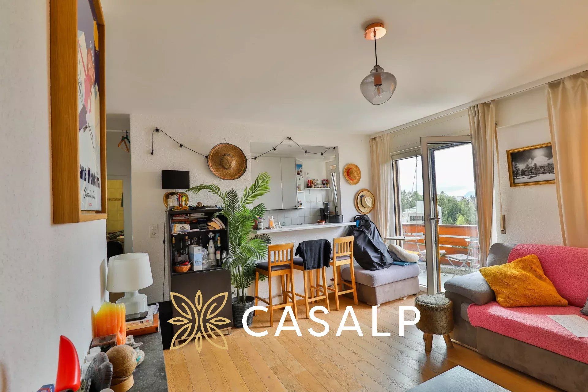 Bright 2.5-room penthouse apartment in the center of Crans-Montana