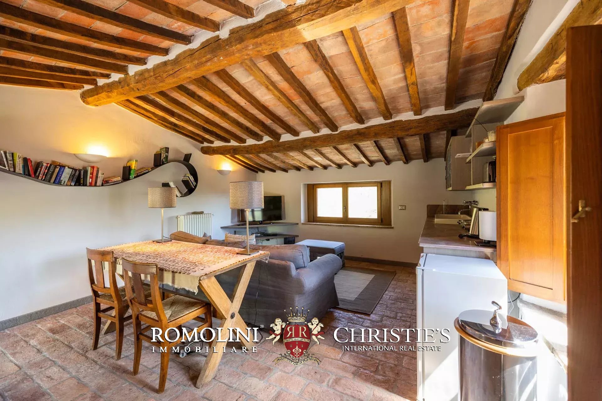 9 Bedroom Villa/Townhouse's Image 83