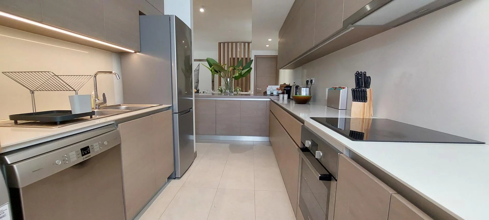 MONT CHOISY GOLF ESTATE- Beautiful upmarket apartment - 3 bedrooms - picture 8 title=