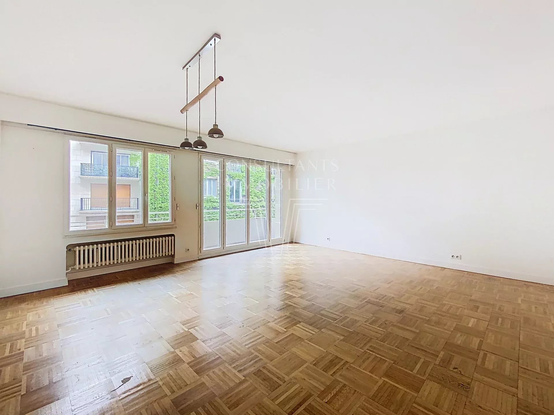 NEUILLY BAGATELLE