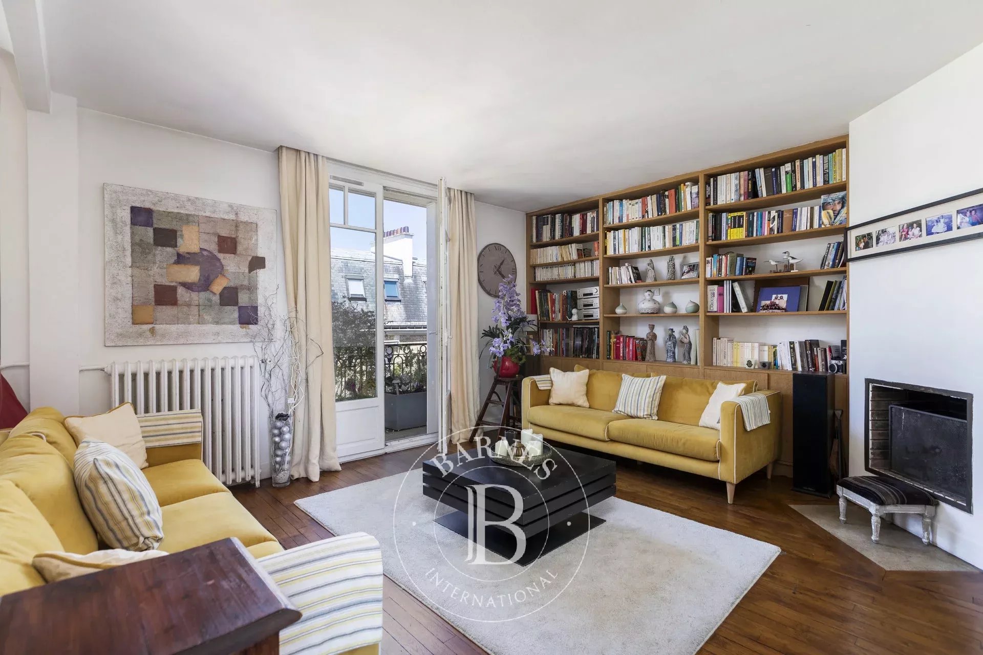 Neuilly - Argenson - Top floor - 4-5 bedroom apartment - Period charm - picture 5