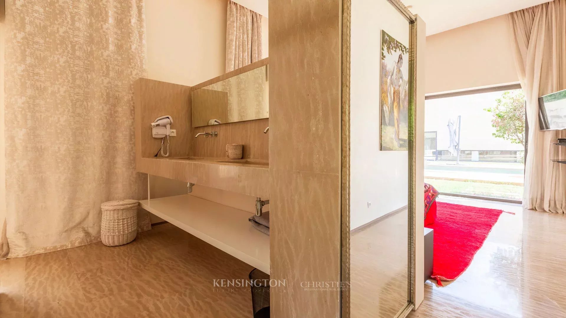 6 Bedroom Villa/Townhouse's Image 47