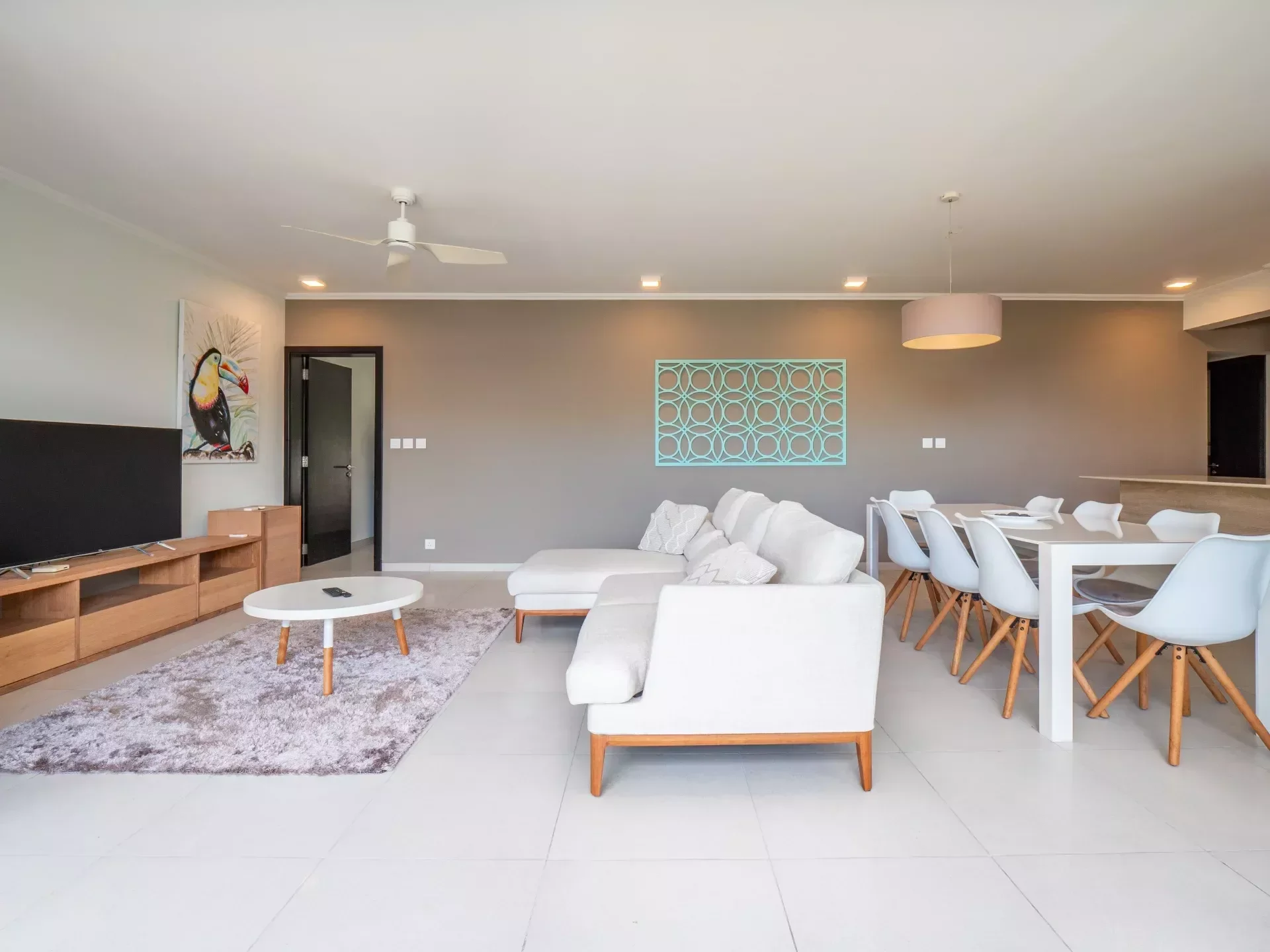 TAMARIN – Spacious 122 m² Apartment with 2 Bedrooms for Sale - photo 4