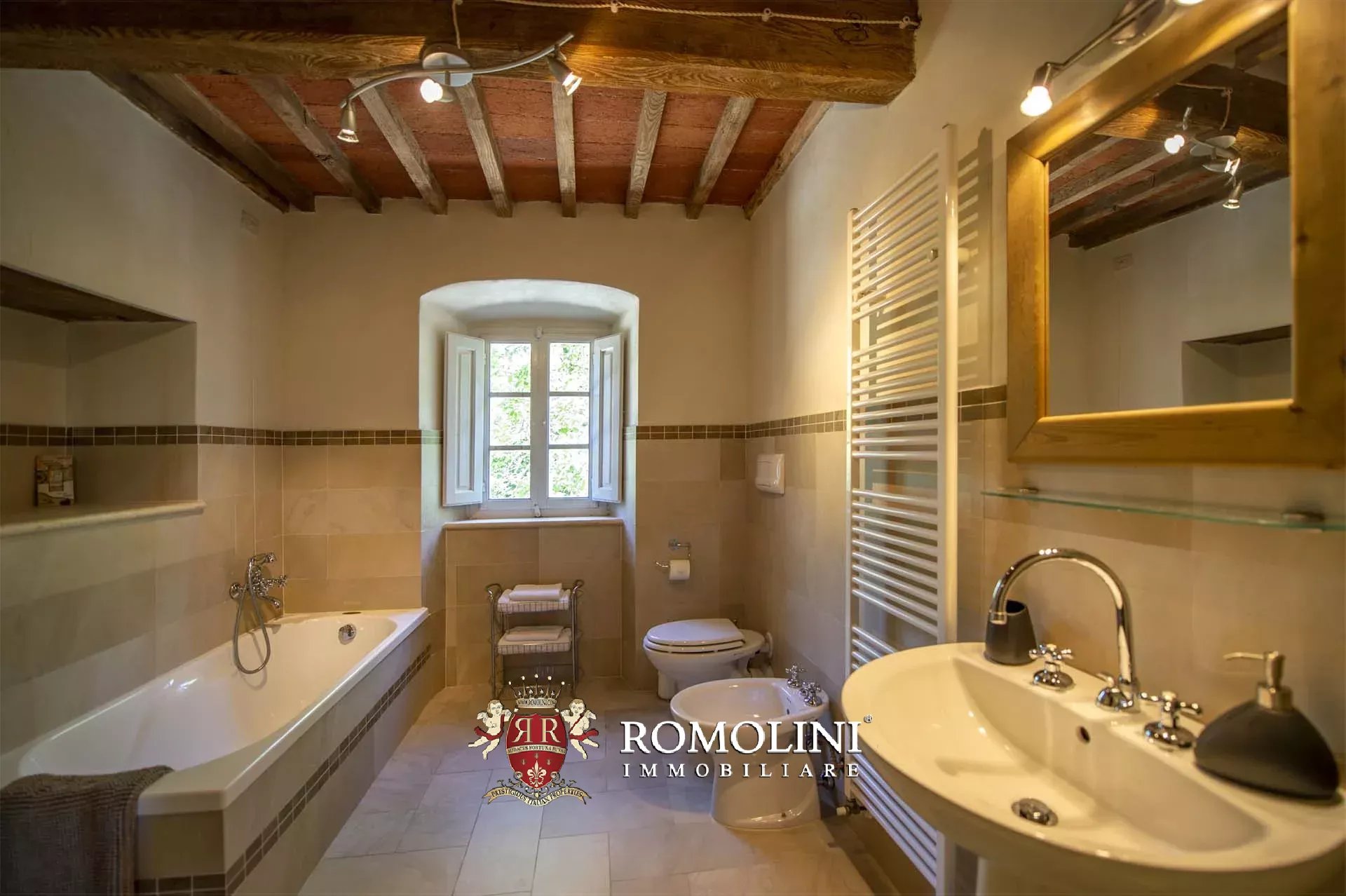 10 Bedroom Villa/Townhouse's Image 57
