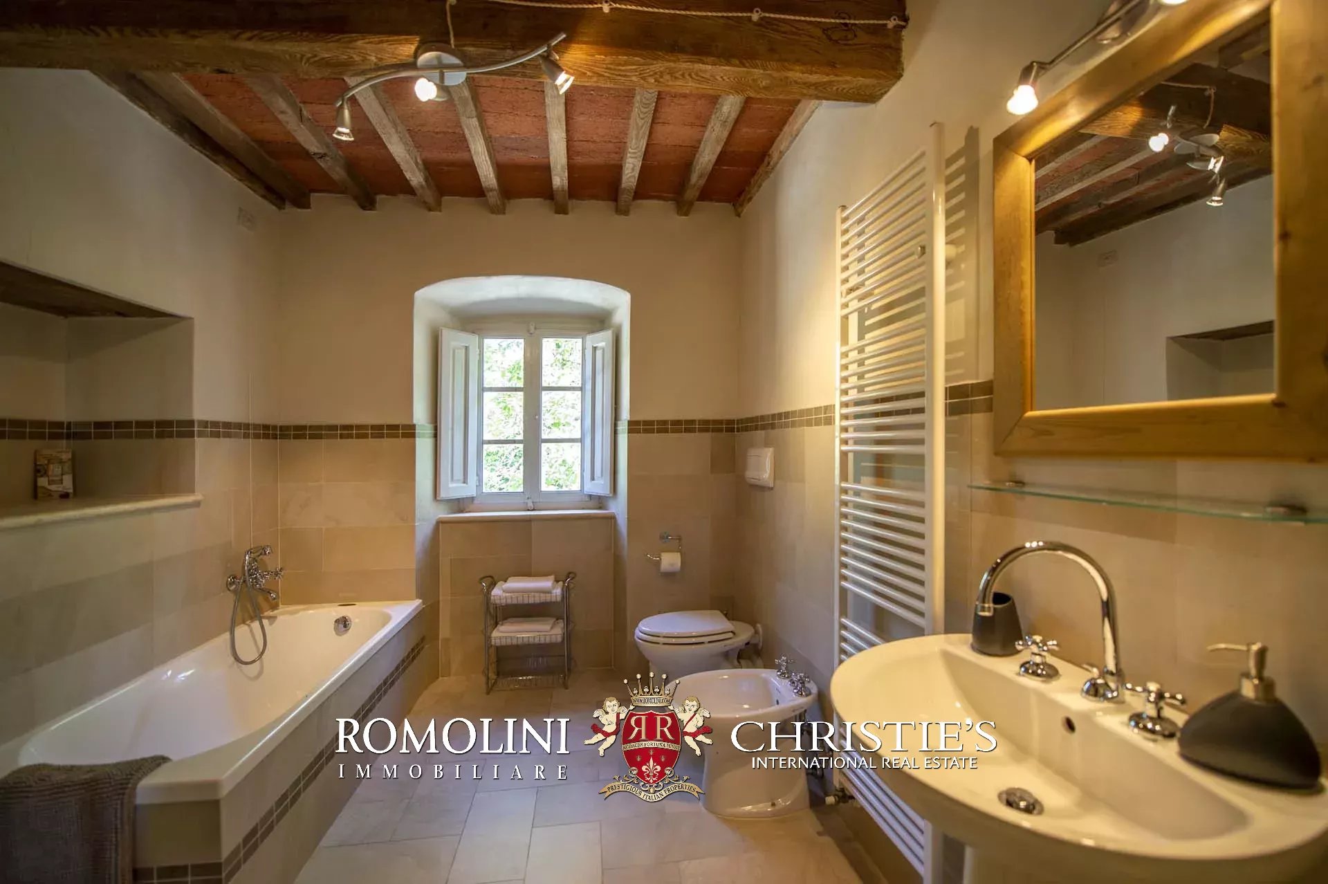 10 Bedroom Villa/Townhouse's Image 57