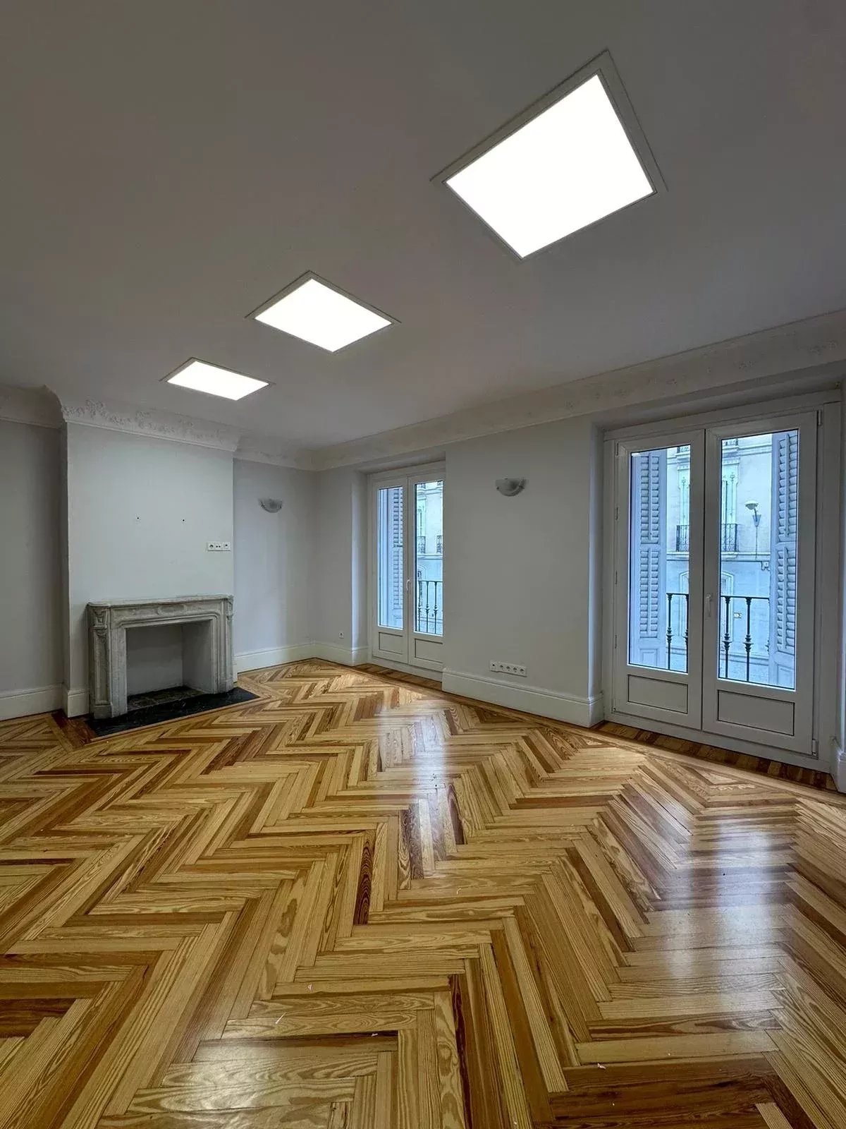 MADRID - JERONIMOS Magnifique appartement à proximité du parc du Retiro et de la Puerta de Alcala