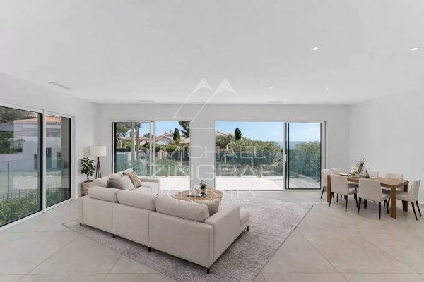 New Elegant house with sea view close to the port — photo 2