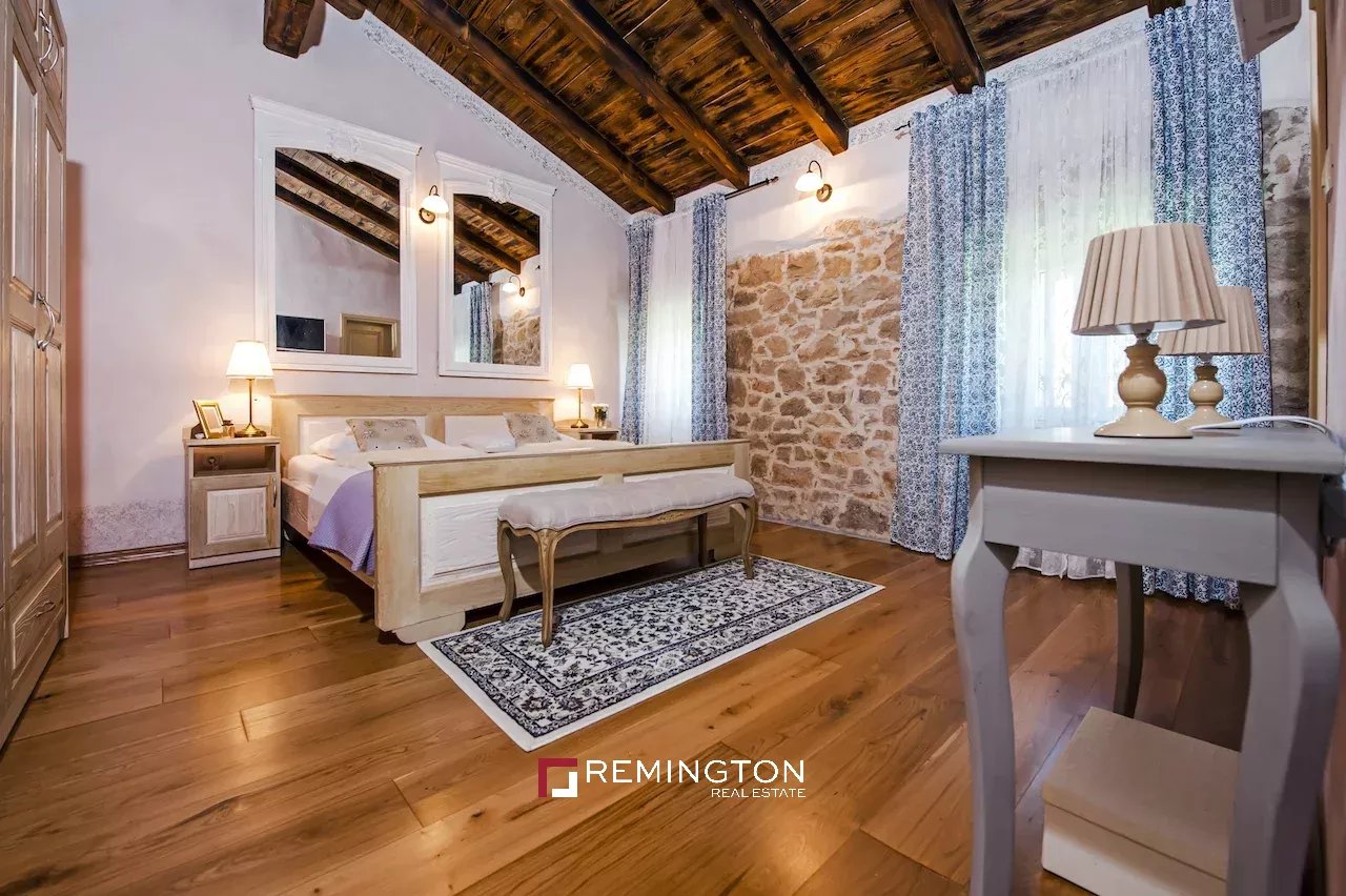 4 Bedroom Villa/Townhouse's Image 18