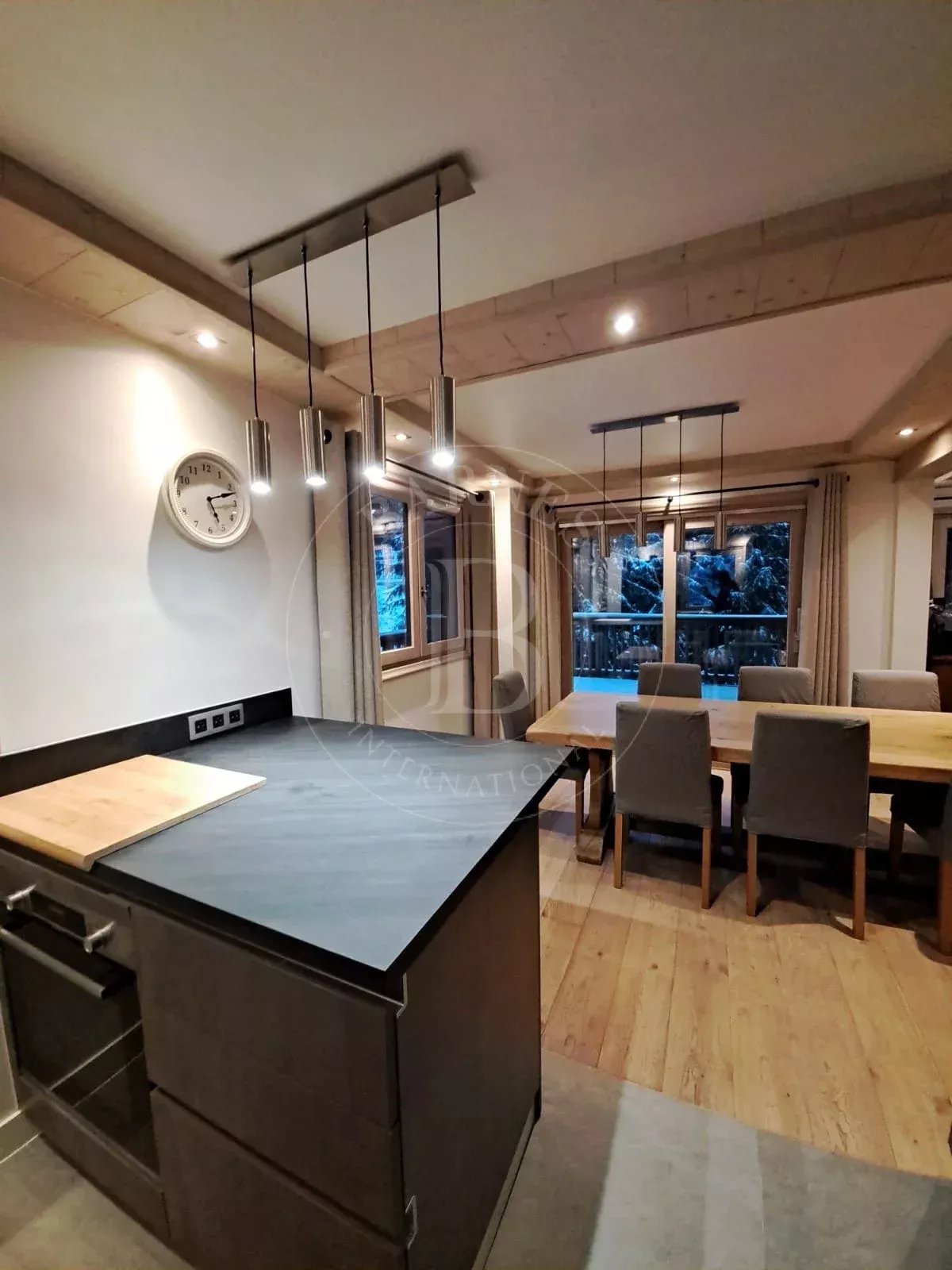 Renovated Chalet -4 Bedrooms Ski-In/Ski-Out - Courchevel la Tania