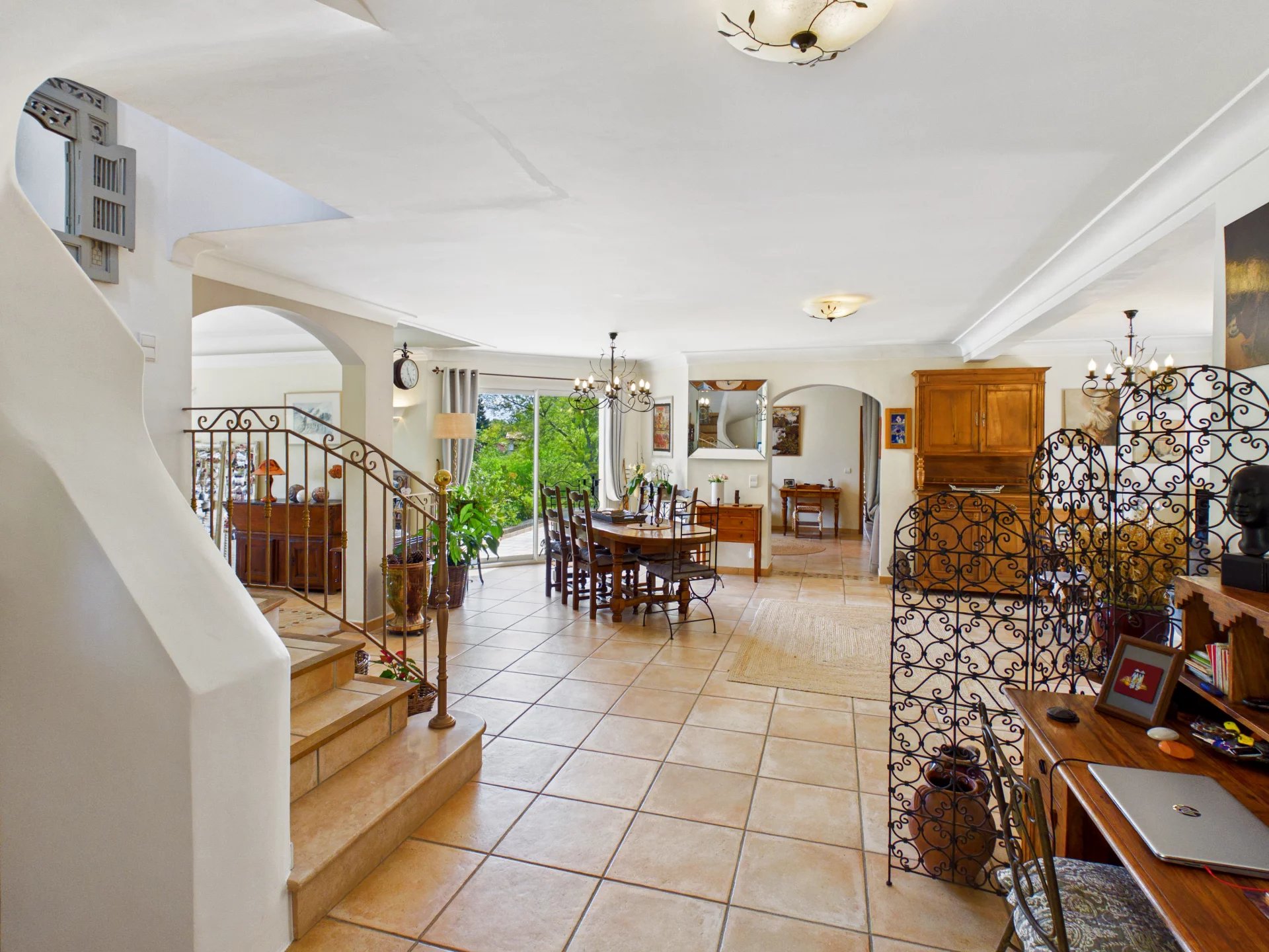 Fabulous 4 bedroom house with large Independent Studio and Swimming Pool - Fayence