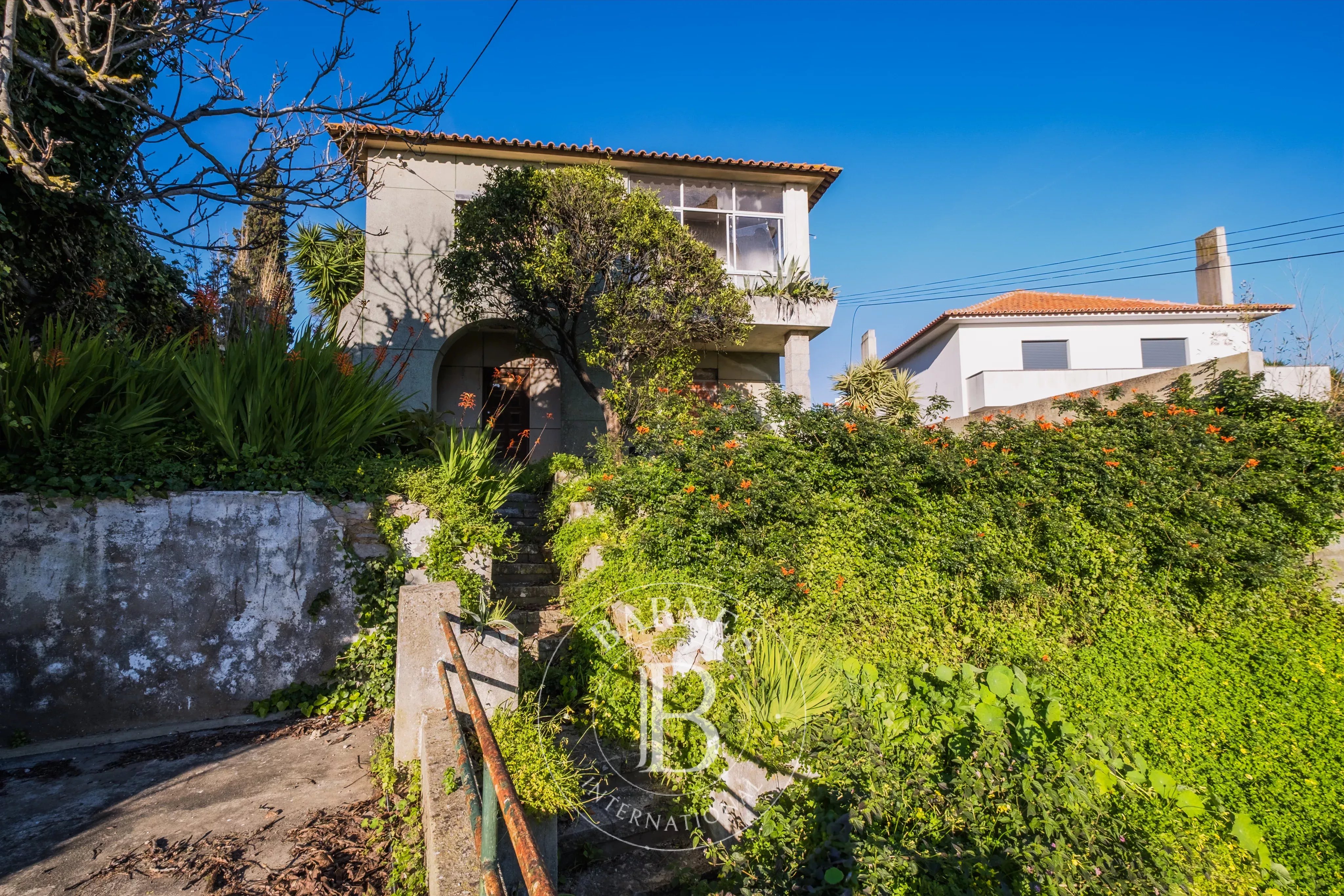 Moradia com Projeto Aprovado no Centro da Parede Moradia com Projeto Aprovado no Centro da Parede