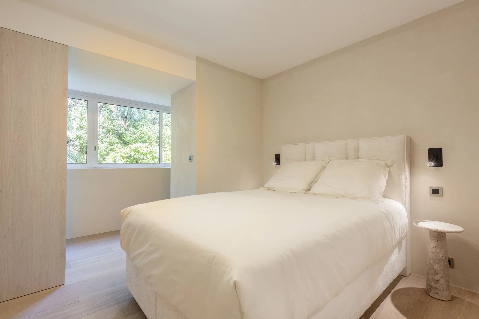  Image of Apartment - 3 Bedrooms - 3 Bathrooms for Sale in Alpes-Maritimes-Cannes-France, Image 8