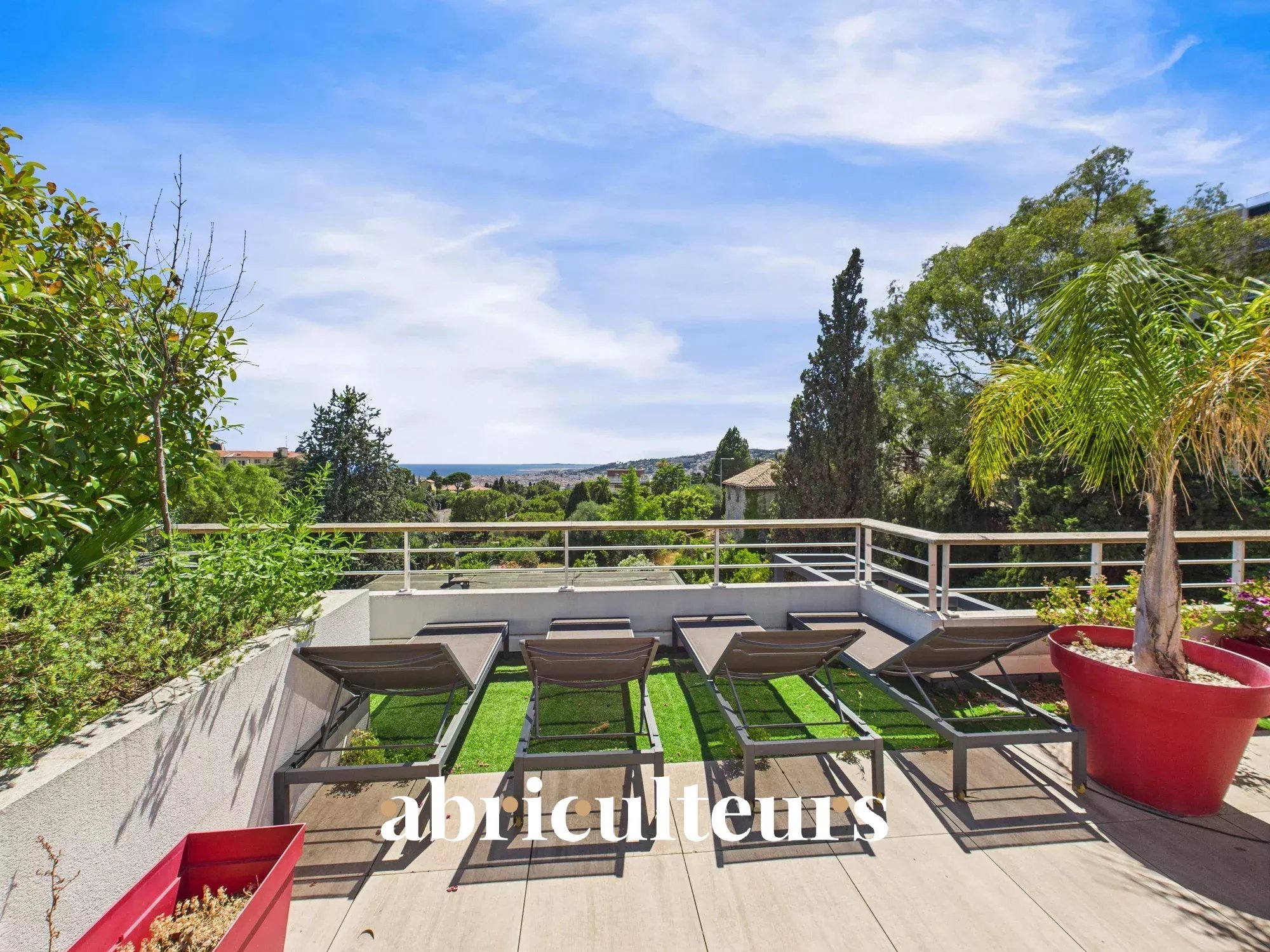 Agence immobilière de LES ABRICULTEURS