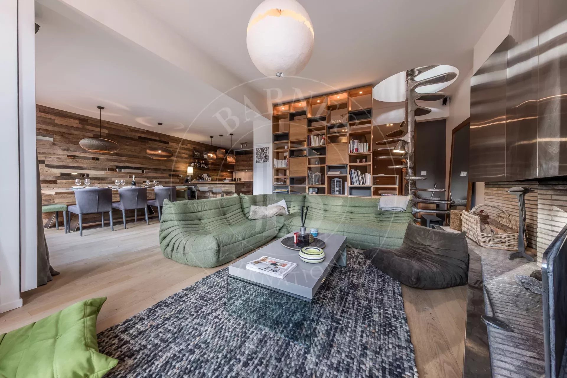 Agence immobilière de 