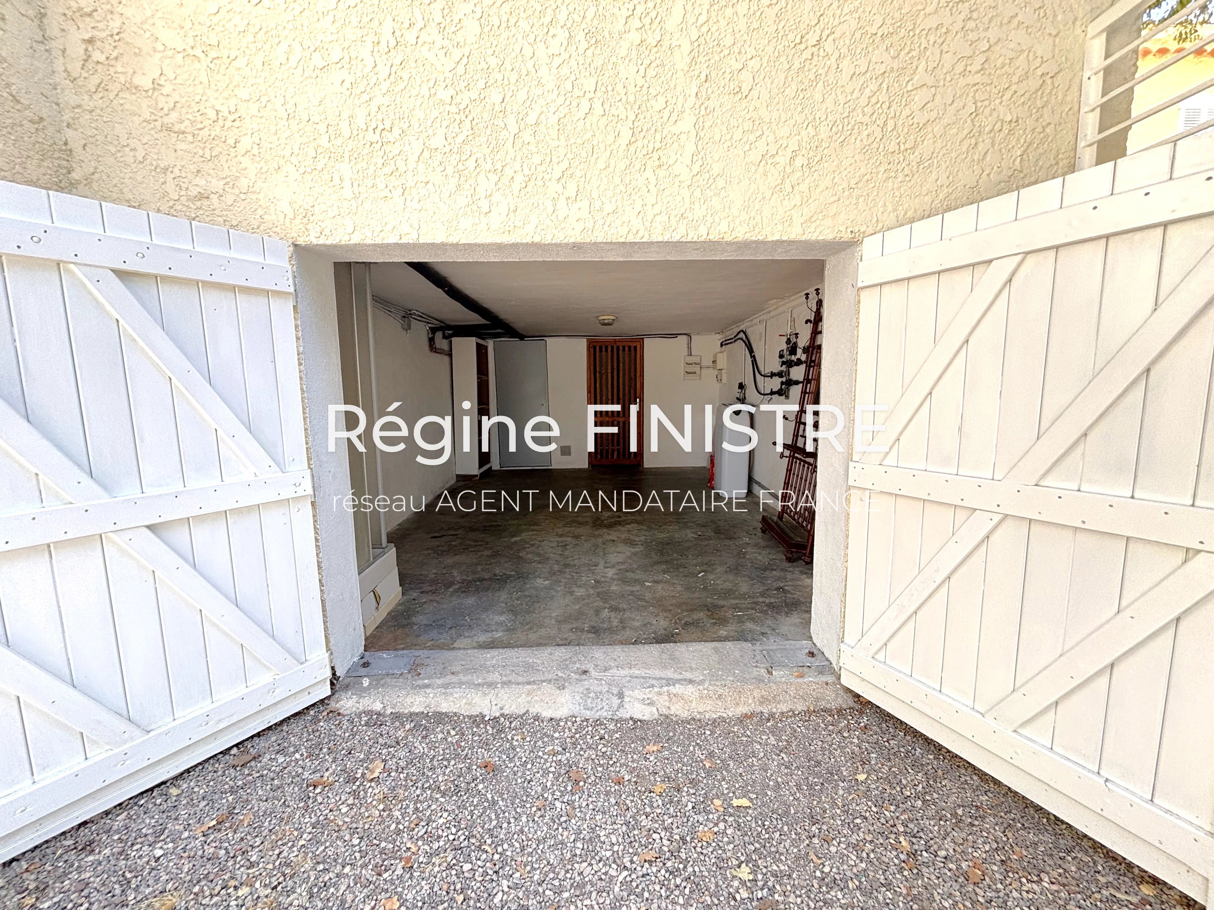 TRANS EN PROVENCE MAISON T6 129 M2 HABITABLE RENOVEE 4 CHAMBRES 2 SALLE D EAU-GARAGES — photo 20
