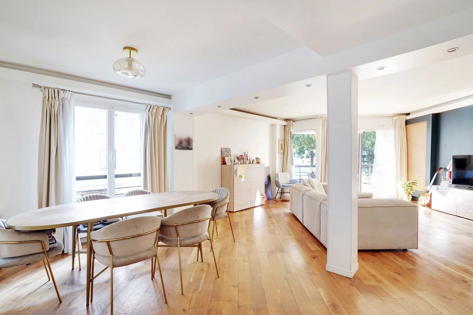 Agence immobilière de 