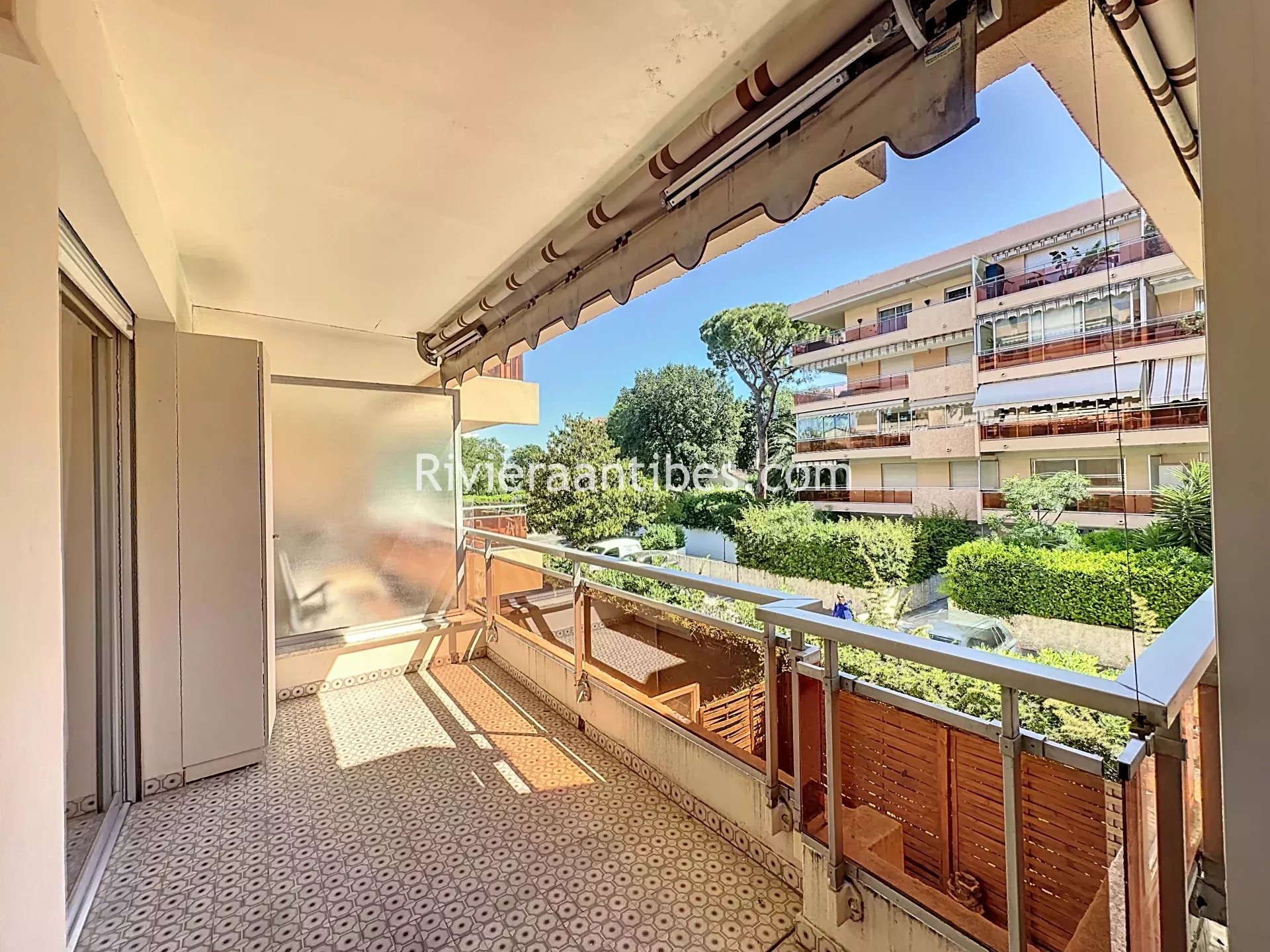 ANTIBES HAUTEURS 2P