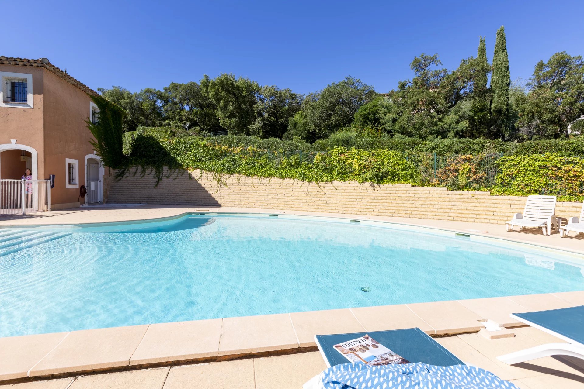 Recent villa in a secure domain - Sainte Maxime