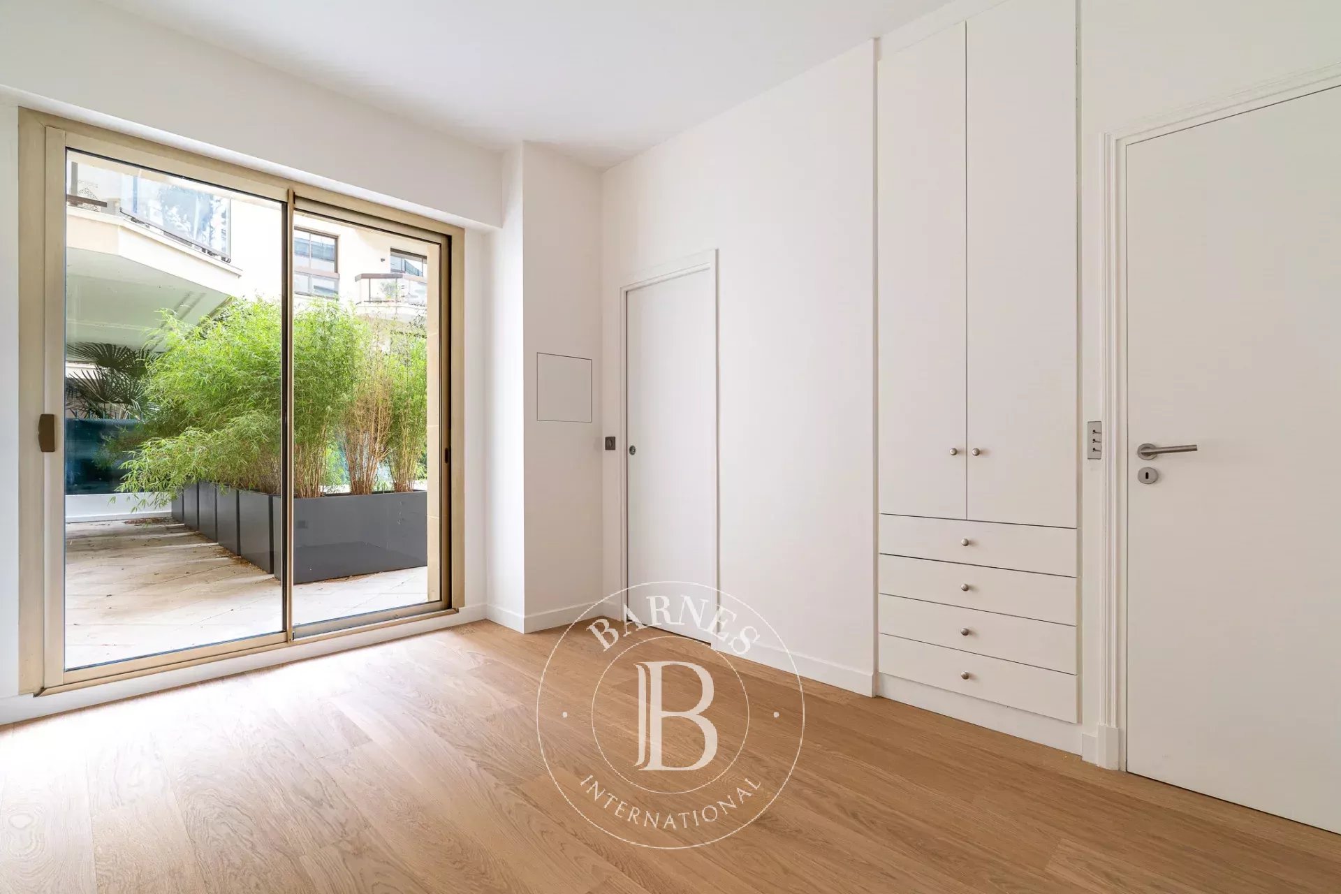 Neuilly-sur-Seine  - Apartment 4 Bedrooms - picture 14