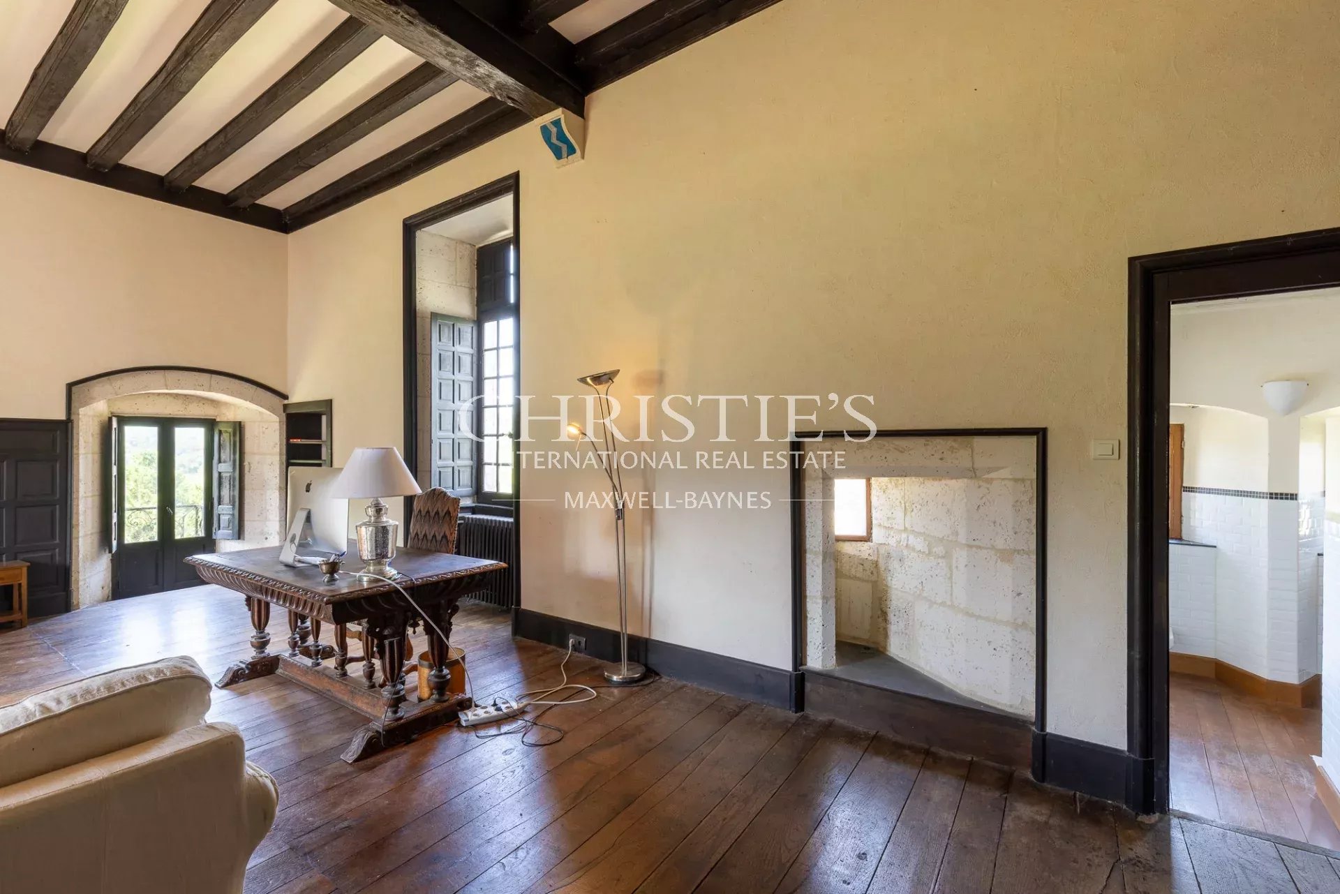 9 Bedroom Chateau's Image 14