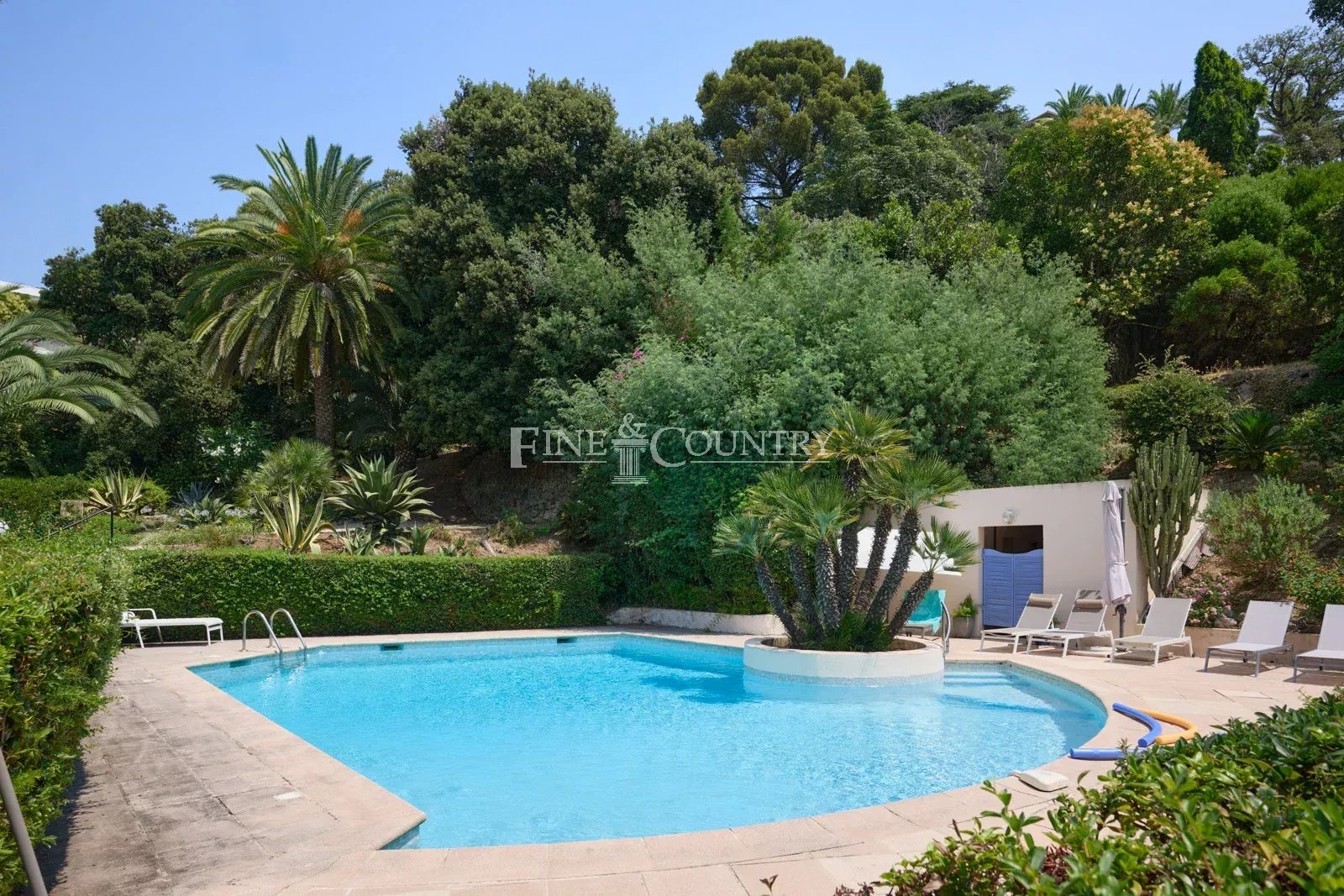 Photo of 4 BEDROOM APPARTEMENT FOR SALE CANNES BASSE CALIFORNIE