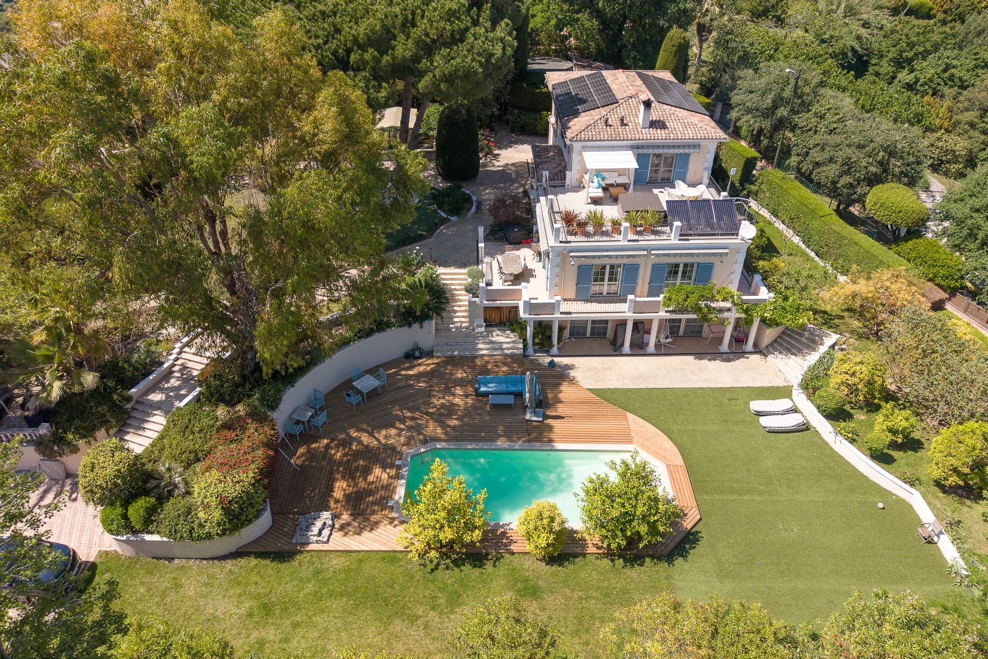 Saint-Paul-de-Vence – Elegant Neo-Provençal Property