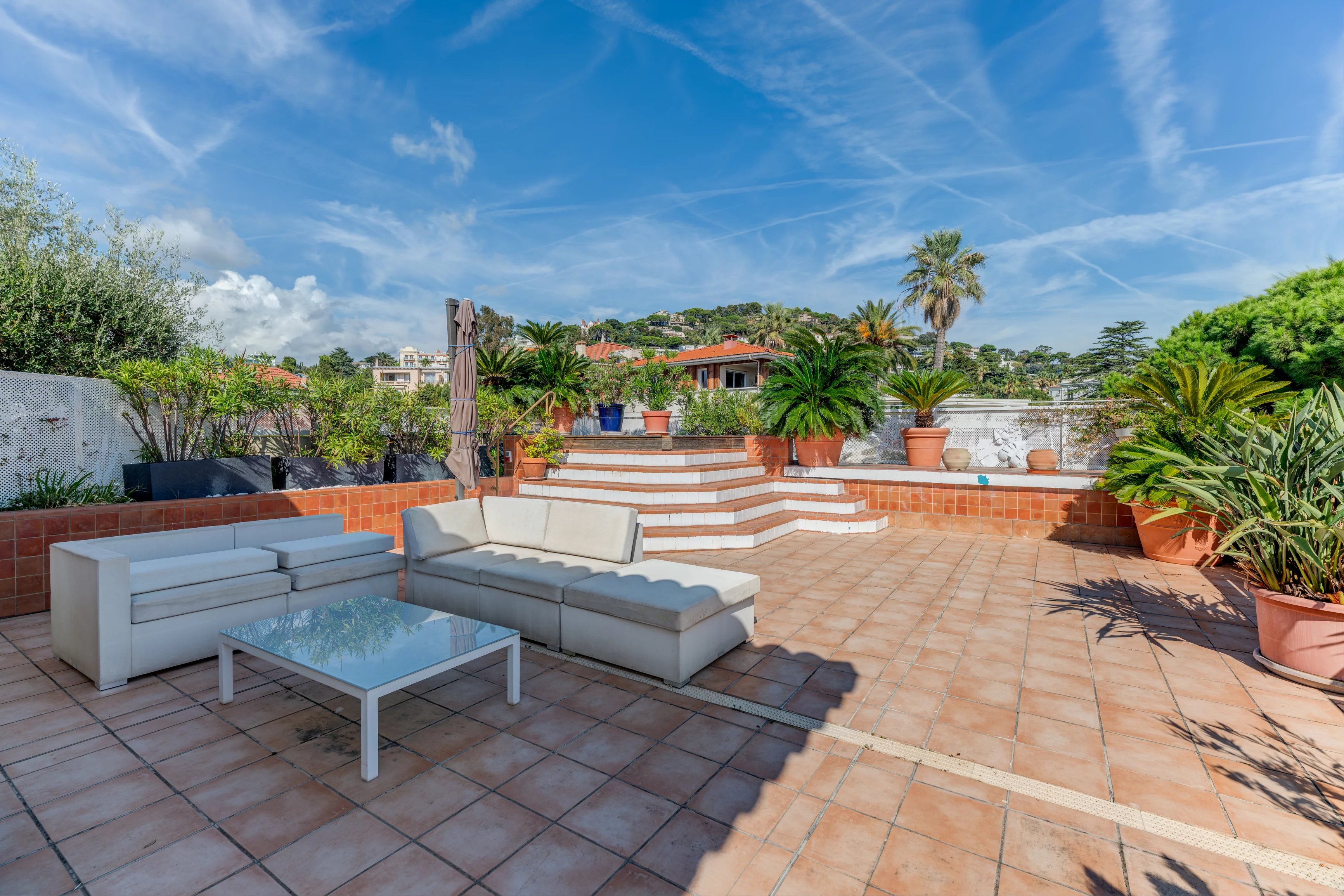  Image of Apartment - 2 Bedrooms - 1 Bathrooms for Sale in Alpes-Maritimes-Cannes-France, Image 12