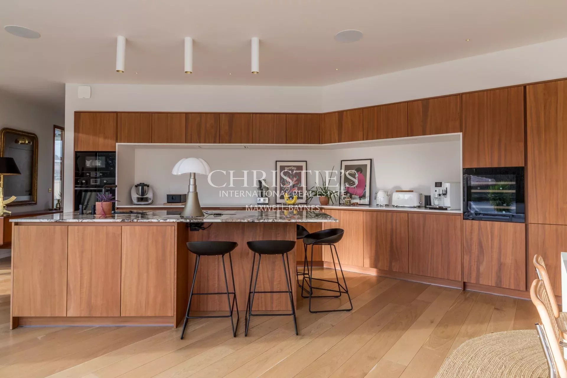 4 Bedroom Villa/Townhouse's Image 3