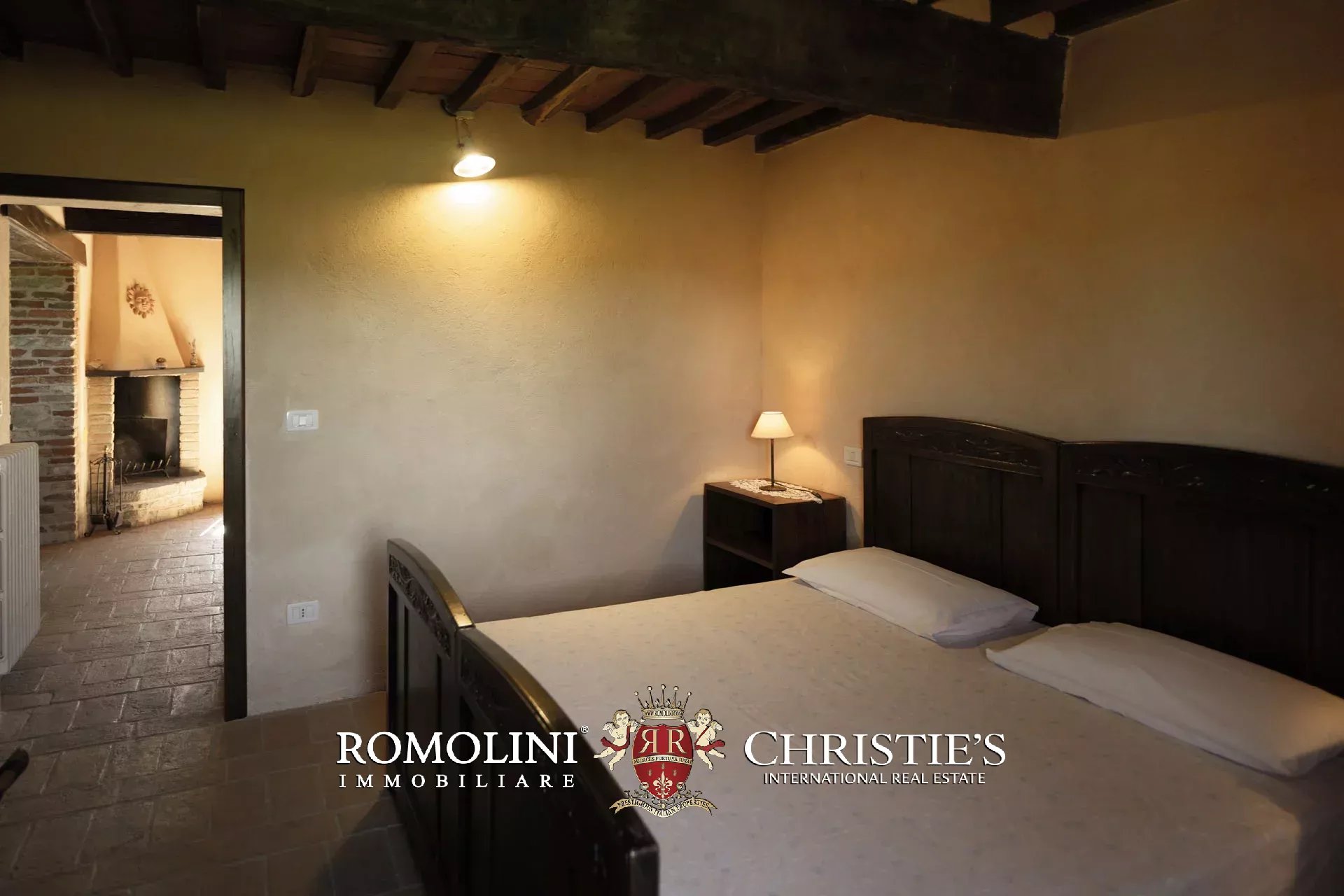 8 Bedroom Villa/Townhouse's Image 22