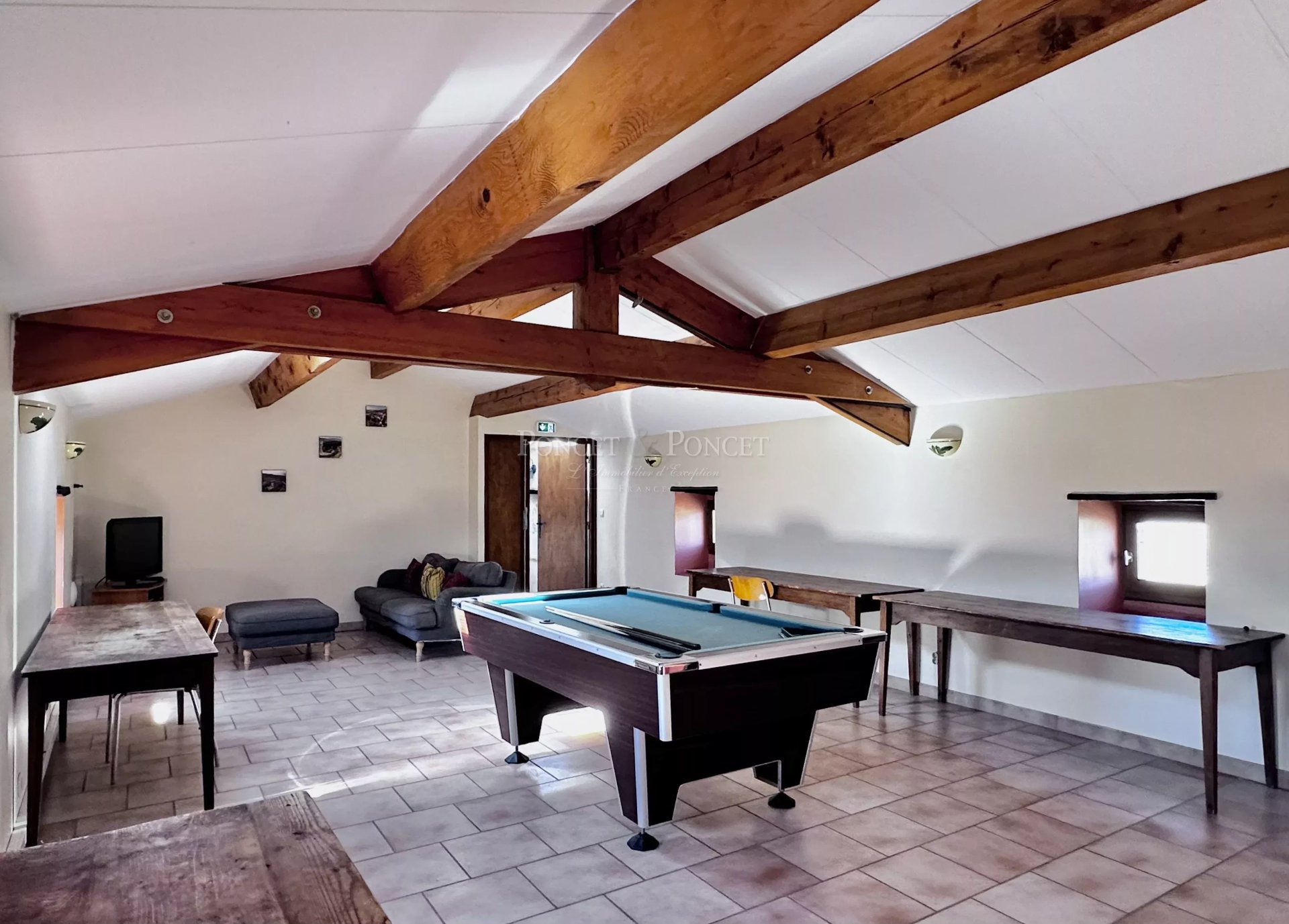 20 Bedroom Villa/Townhouse's Image 7