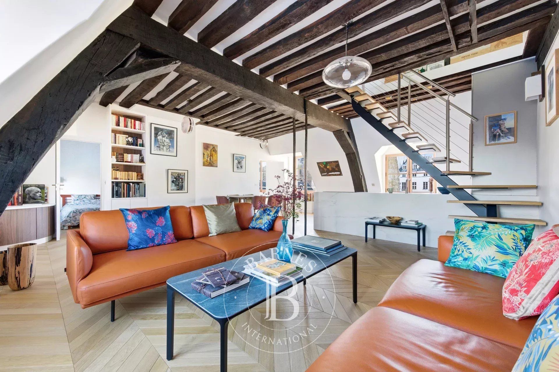 Daire Paris 4ème - picture 7