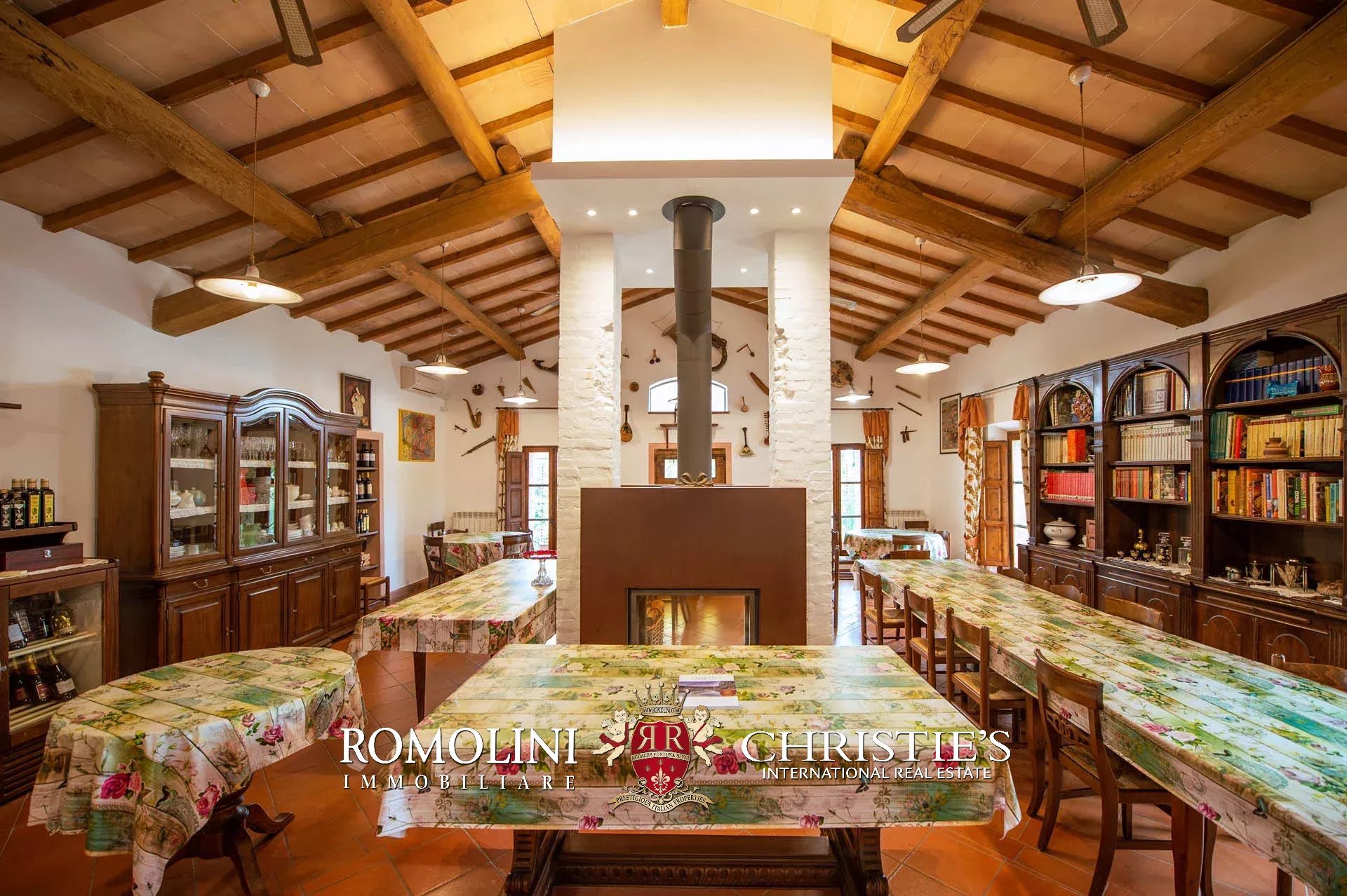 12 Bedroom Villa/Townhouse's Image 21