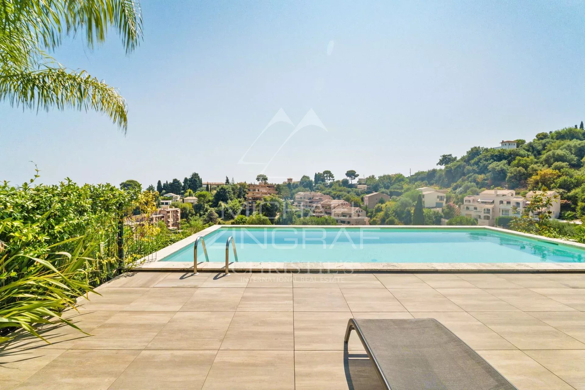 2 Bedroom Apartment/Flat's Image 8