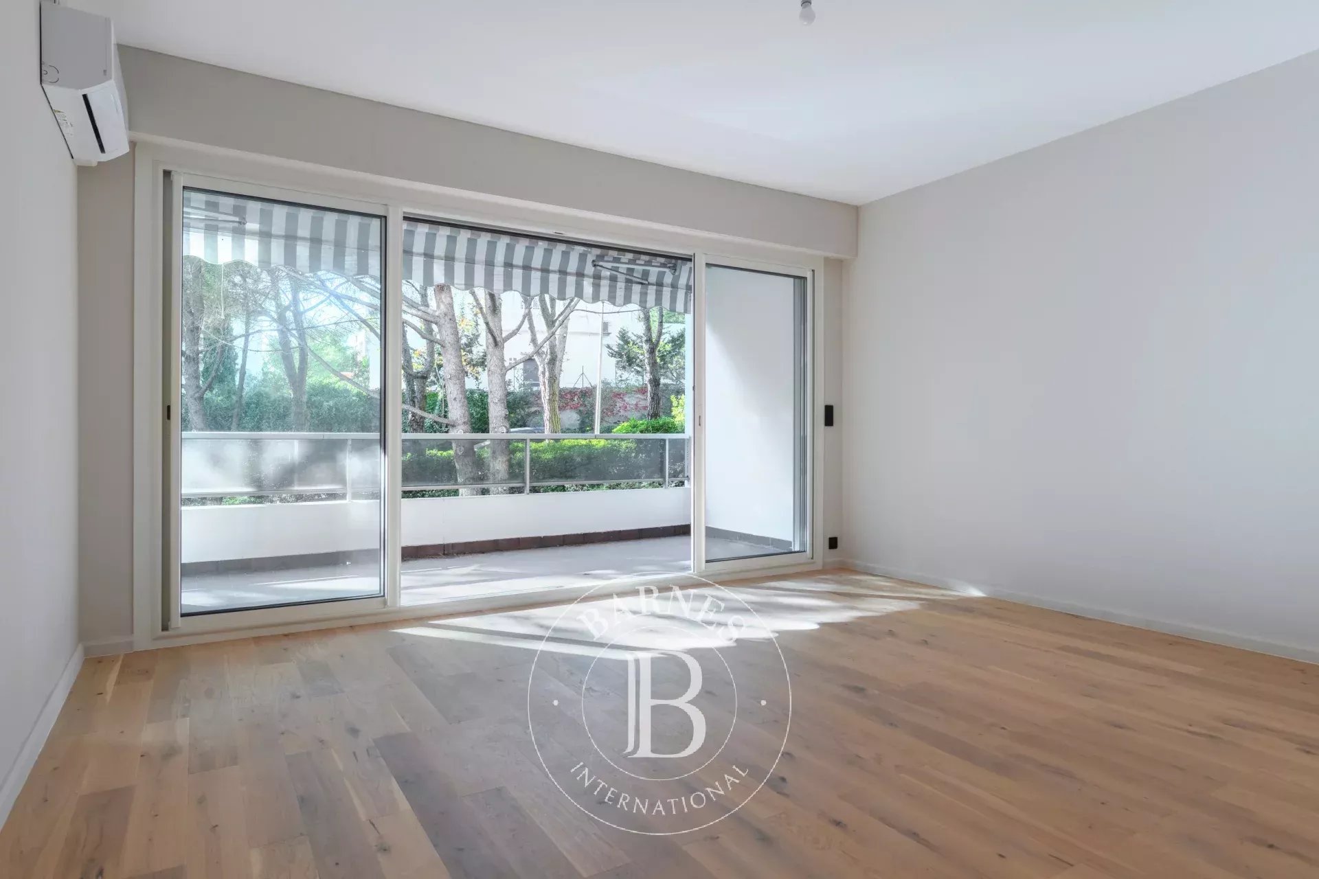 Daire Marseille 8ème - picture 12