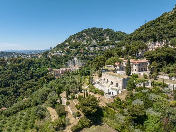 Villefranche - Exceptional property to finish — photo 6