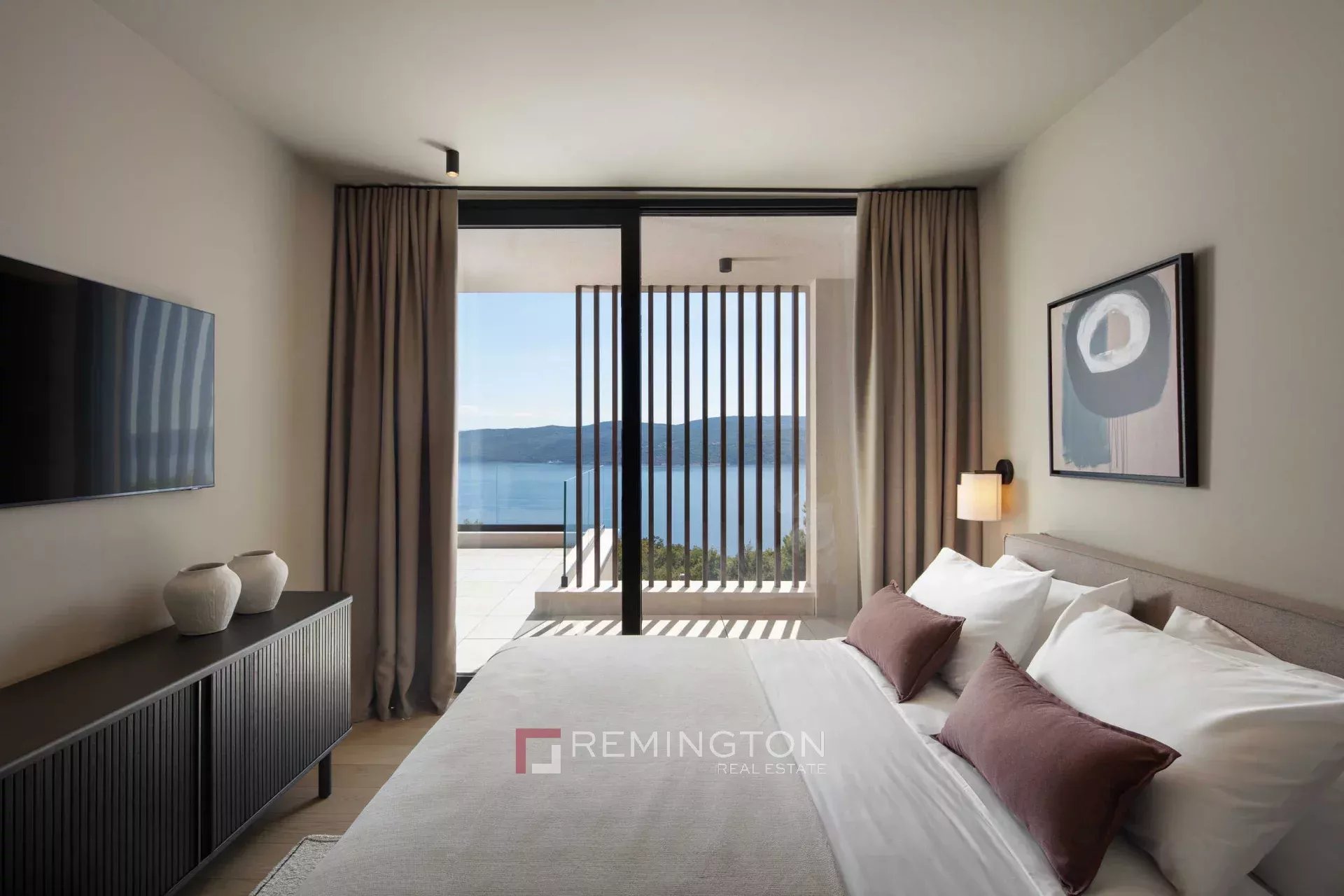 4 Bedroom Villa/Townhouse's Image 10
