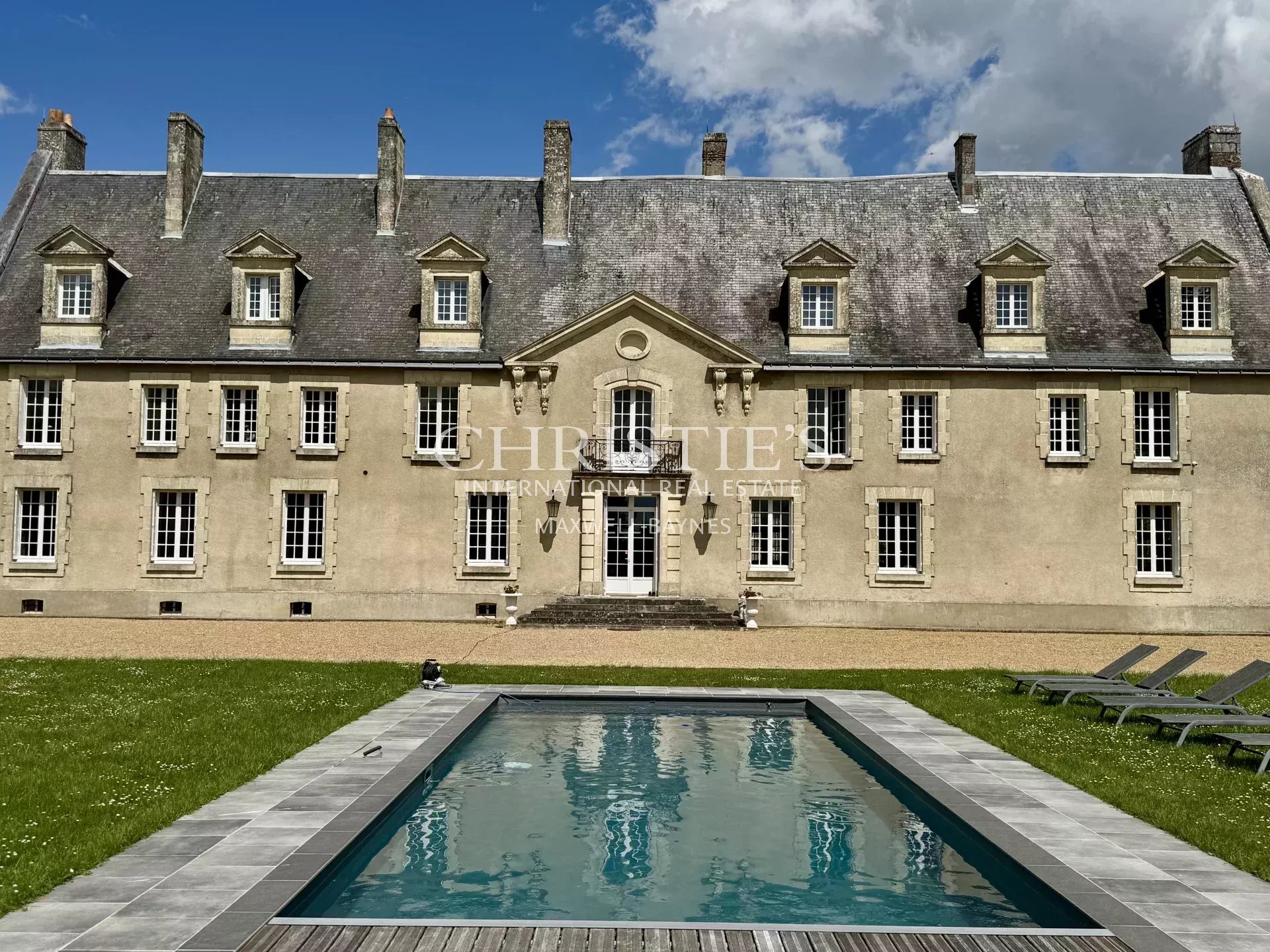 16 Bedroom Chateau's Image 10