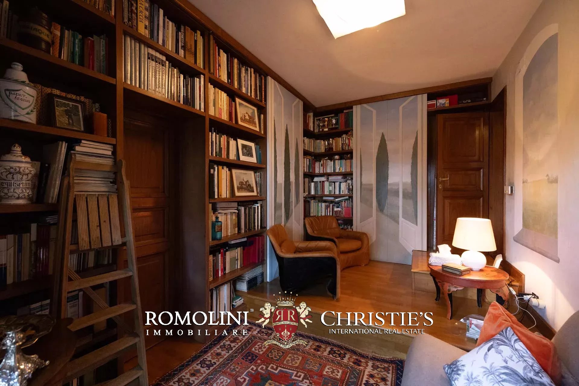 4 Bedroom Villa/Townhouse's Image 33