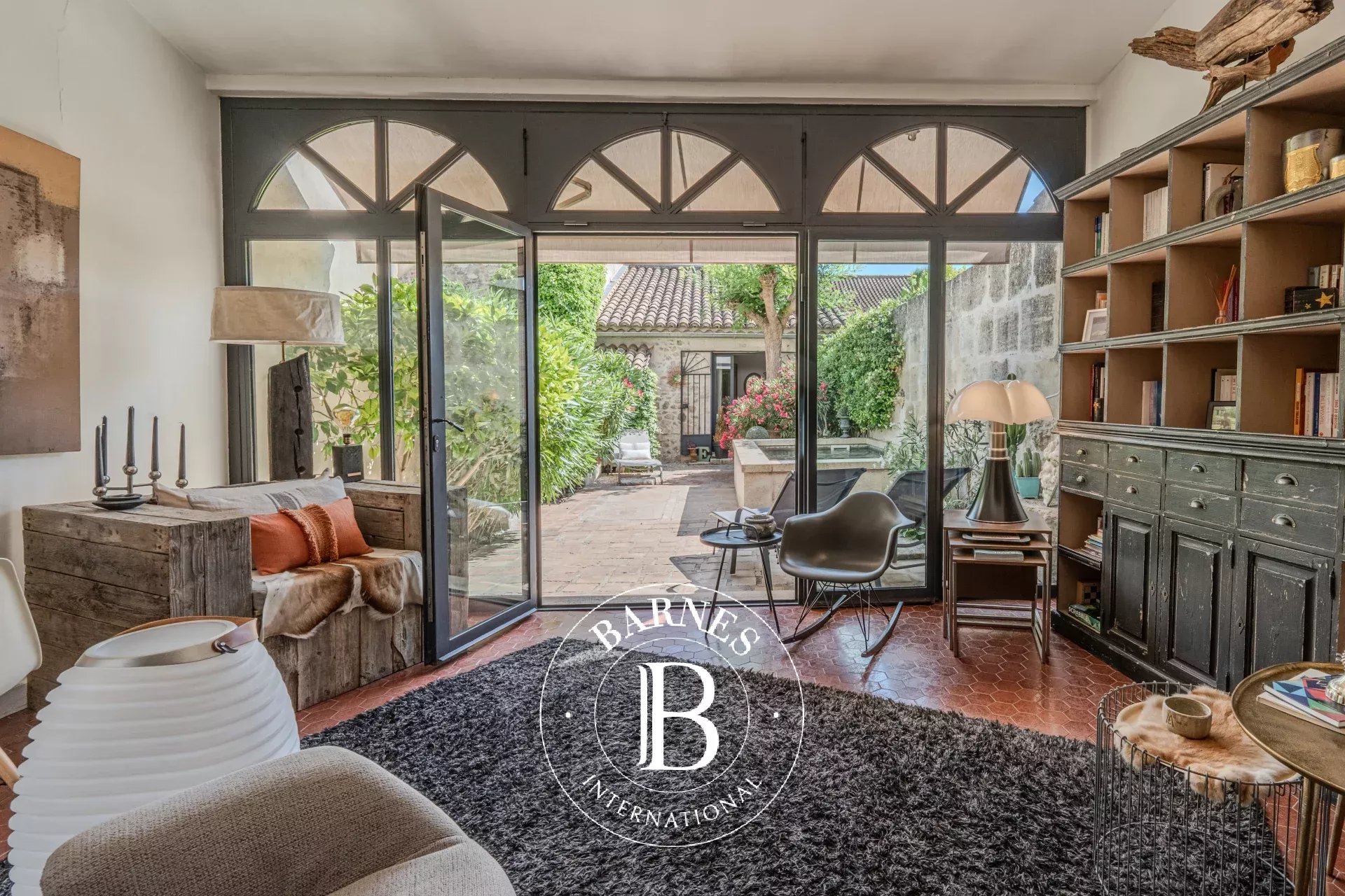 Maison Mouriès  -  ref 84860099 (picture 1)