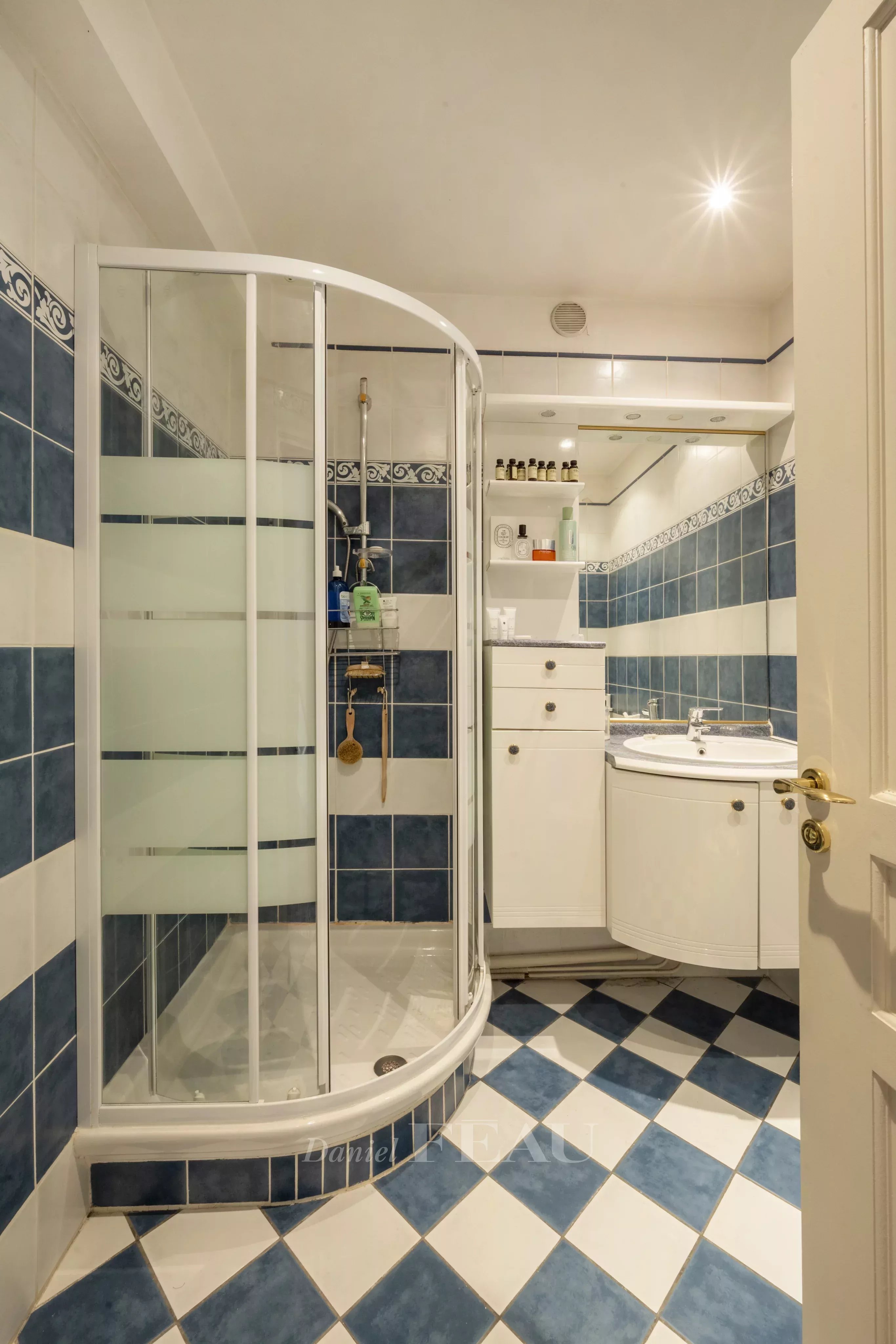 Sale Apartment Paris 14th