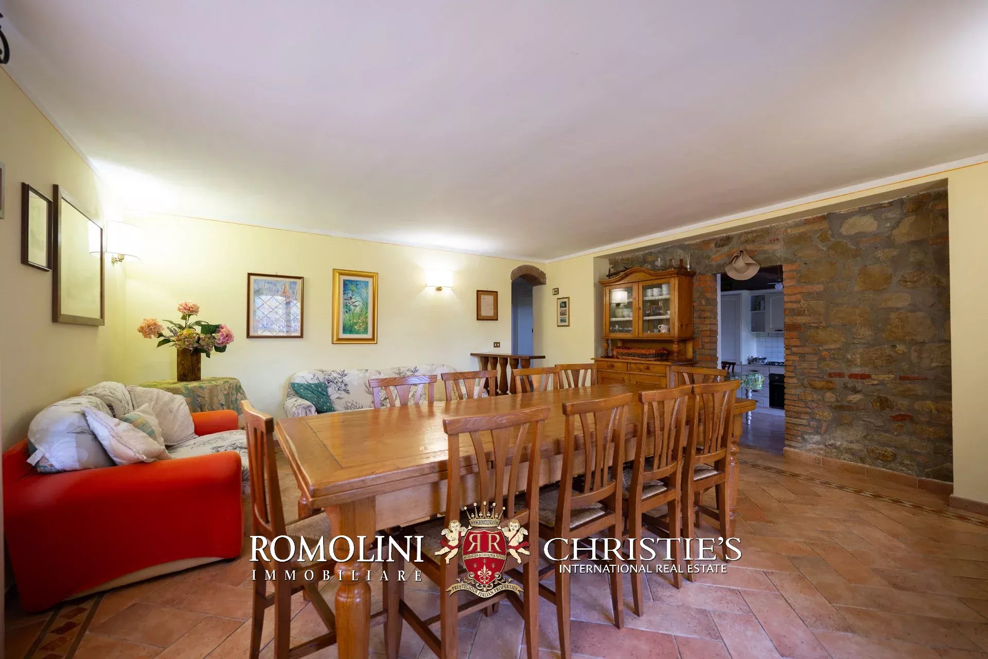 16 Bedroom Villa/Townhouse's Image 20