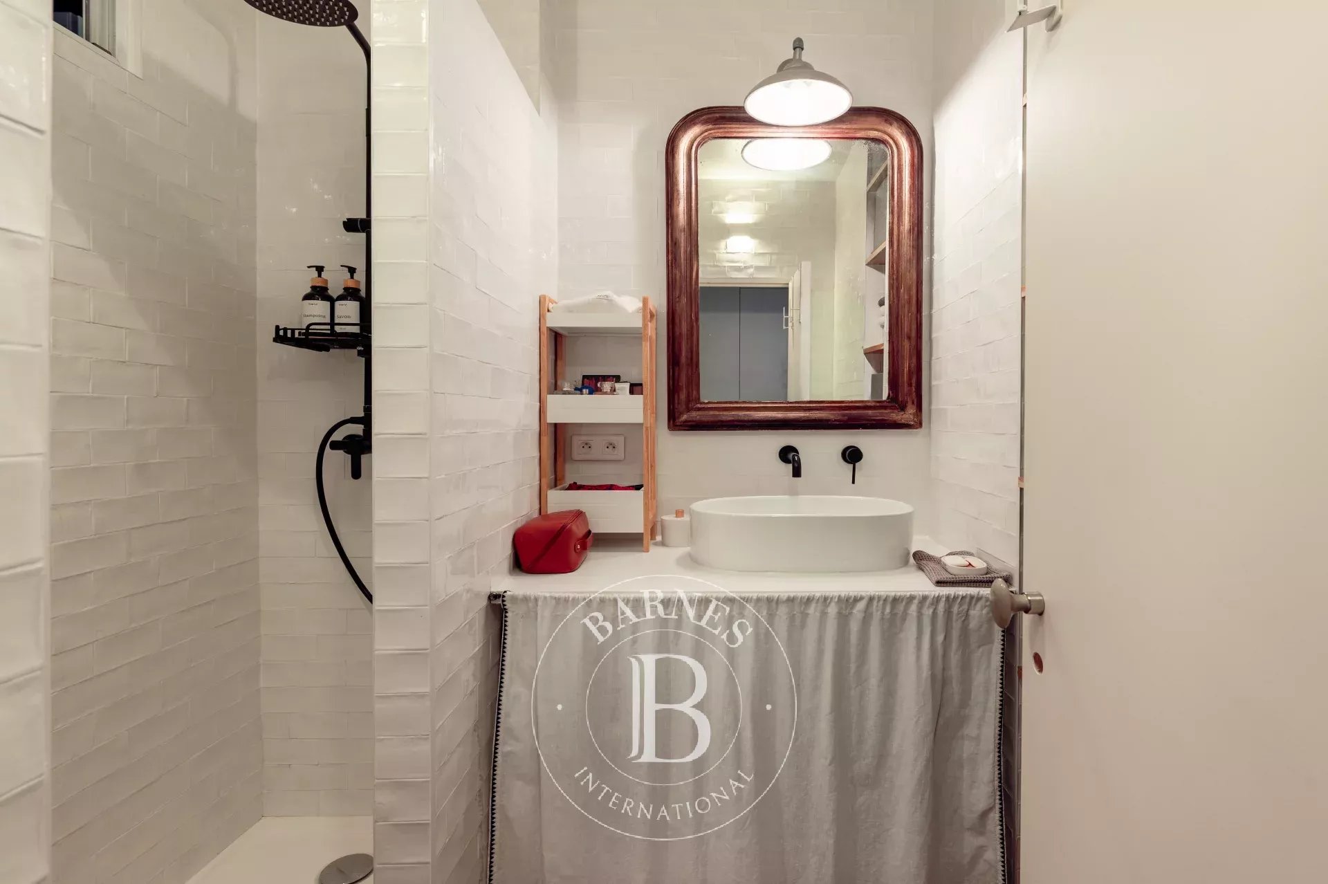 Daire Paris 18ème - picture 8