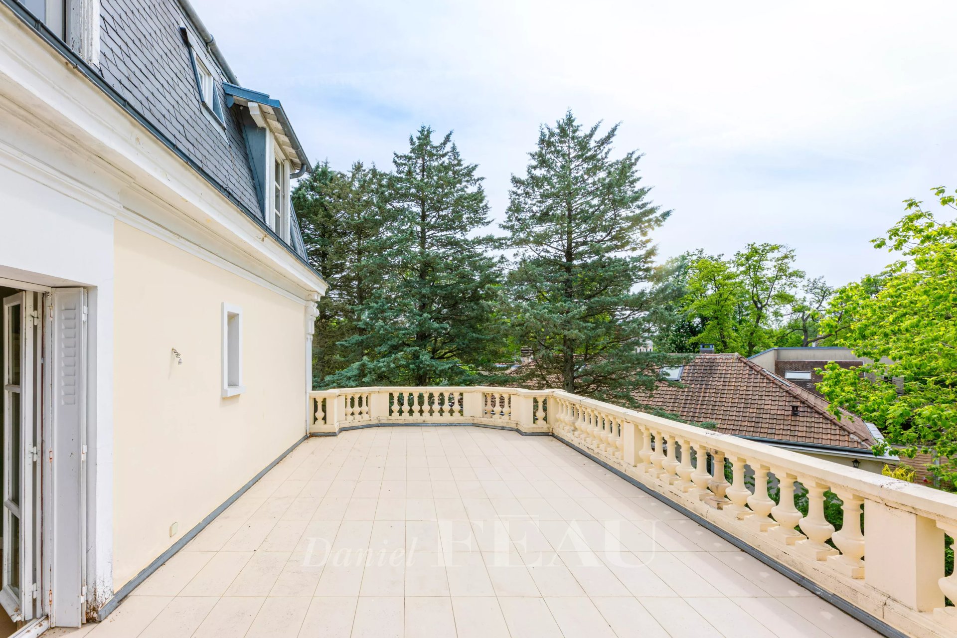 7 Bedroom Villa/Townhouse's Image 22