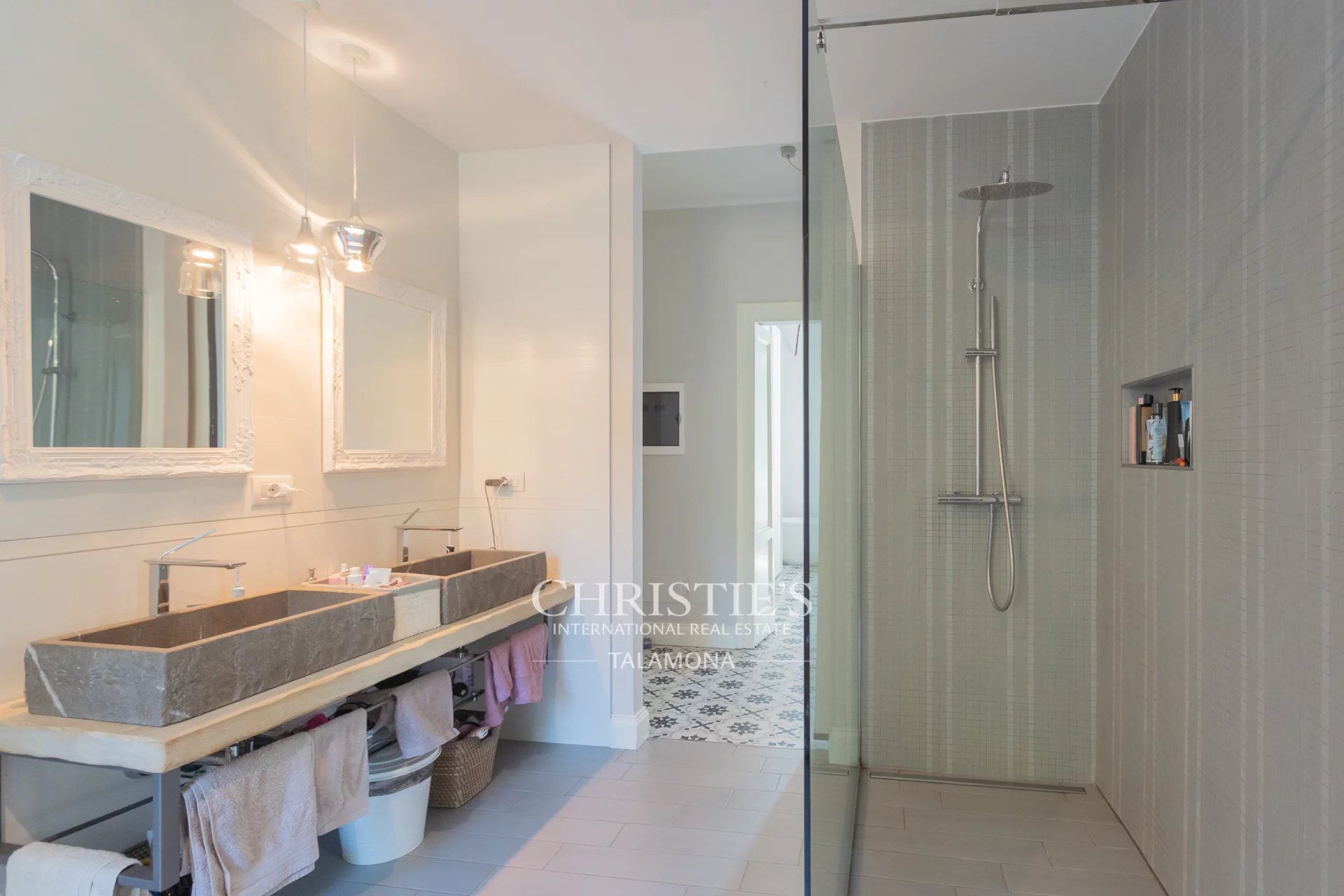 3 Bedroom Villa/Townhouse's Image 29