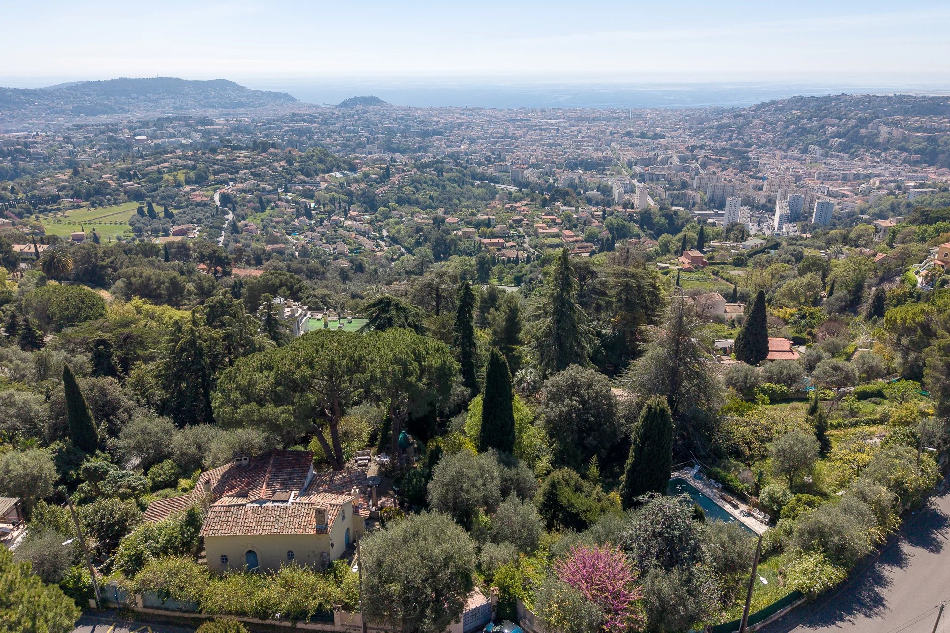 Nice - Haut Gairaut - Bastide de charme et terrain d’exception vue mer