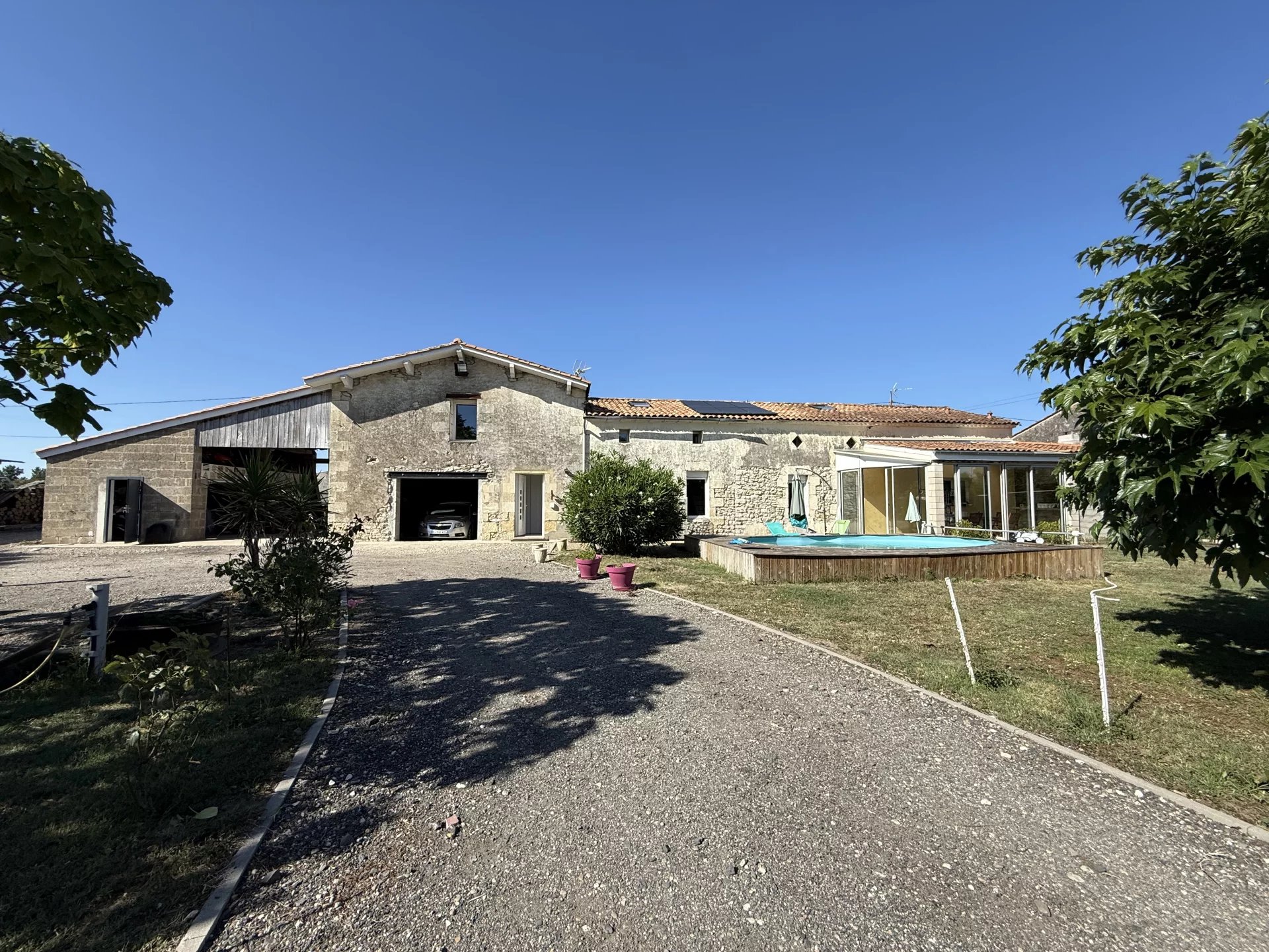 Agence immobilière de ROSER BEATRICE
