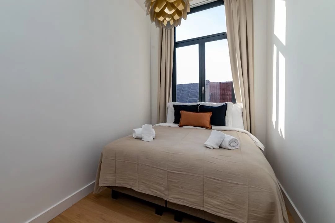 Stéphanie/Chatelain - 3 chambres meublé