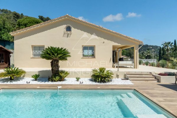 Renovated Single-Storey Villa with Village View — photo 5